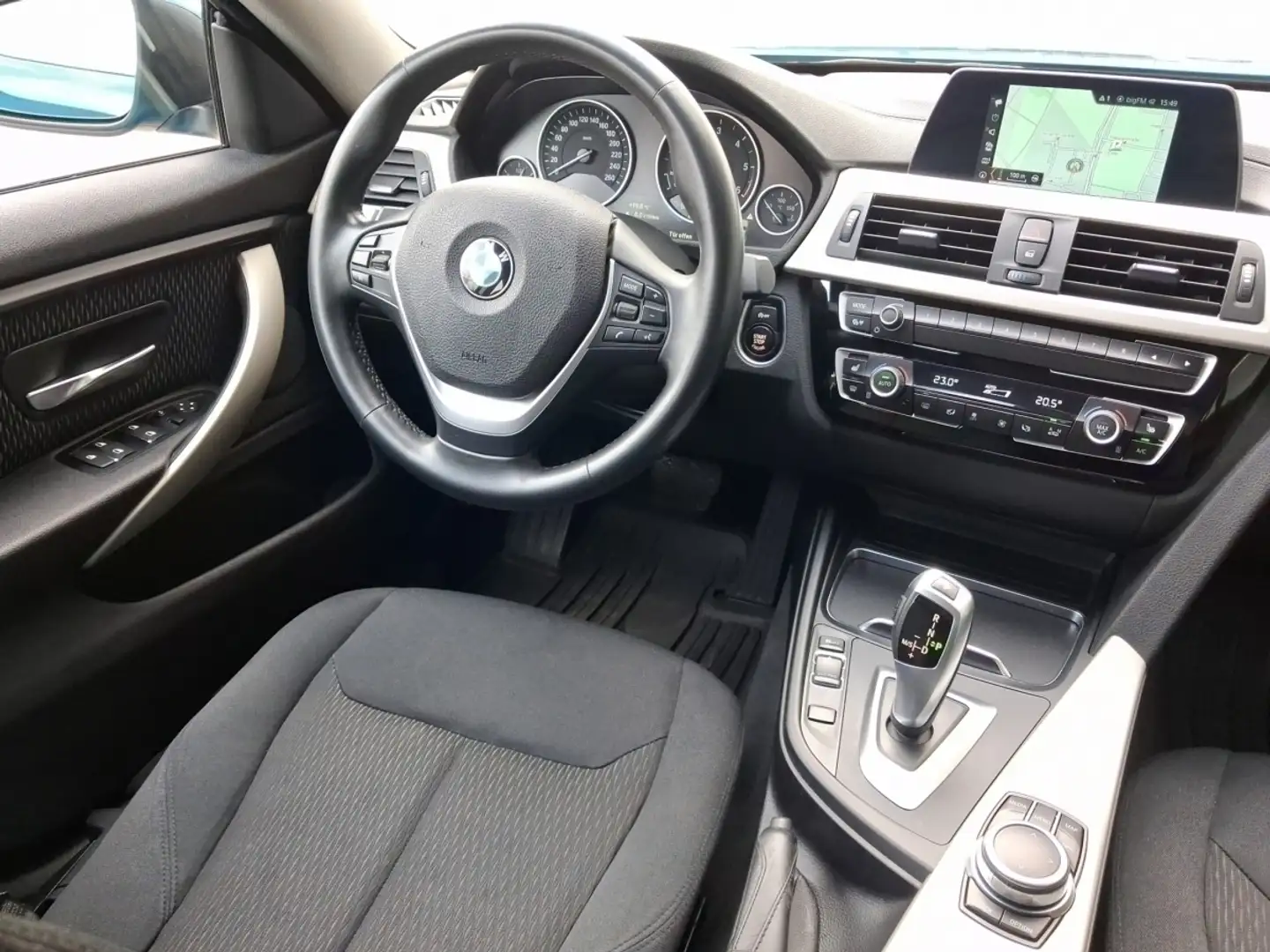 BMW 420 d Gran Coupé Advantage Navi.18LMR.PDCv+h.DAB Blau - 2