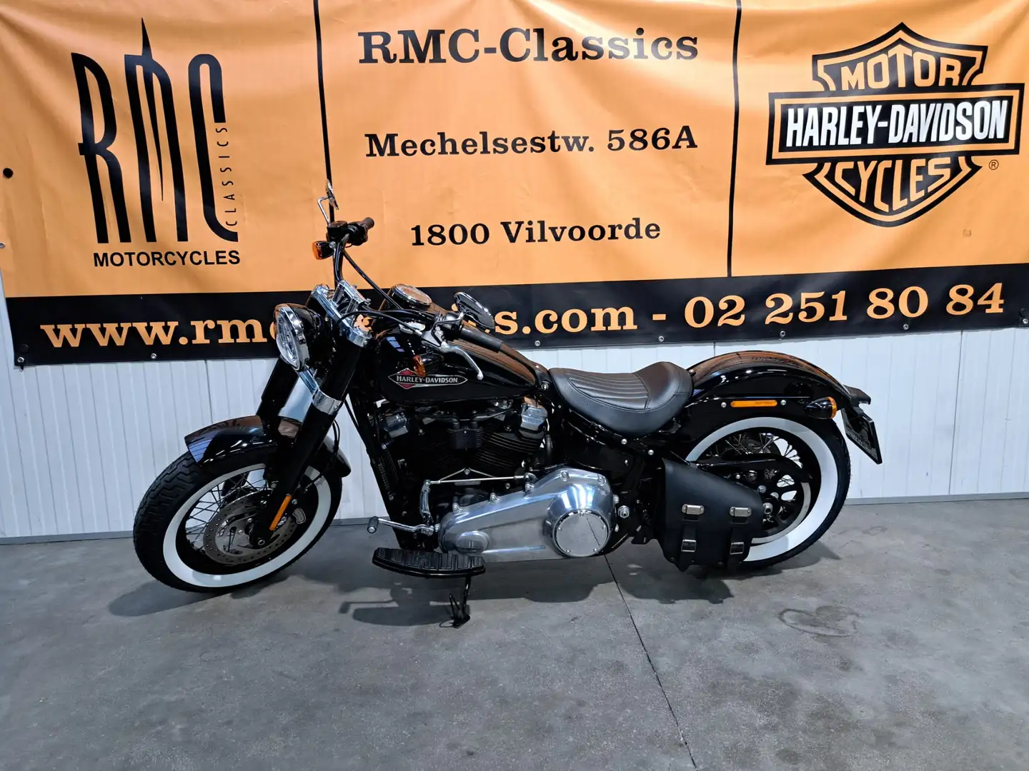 Harley-Davidson Softail Slim 107 Zwart - 2