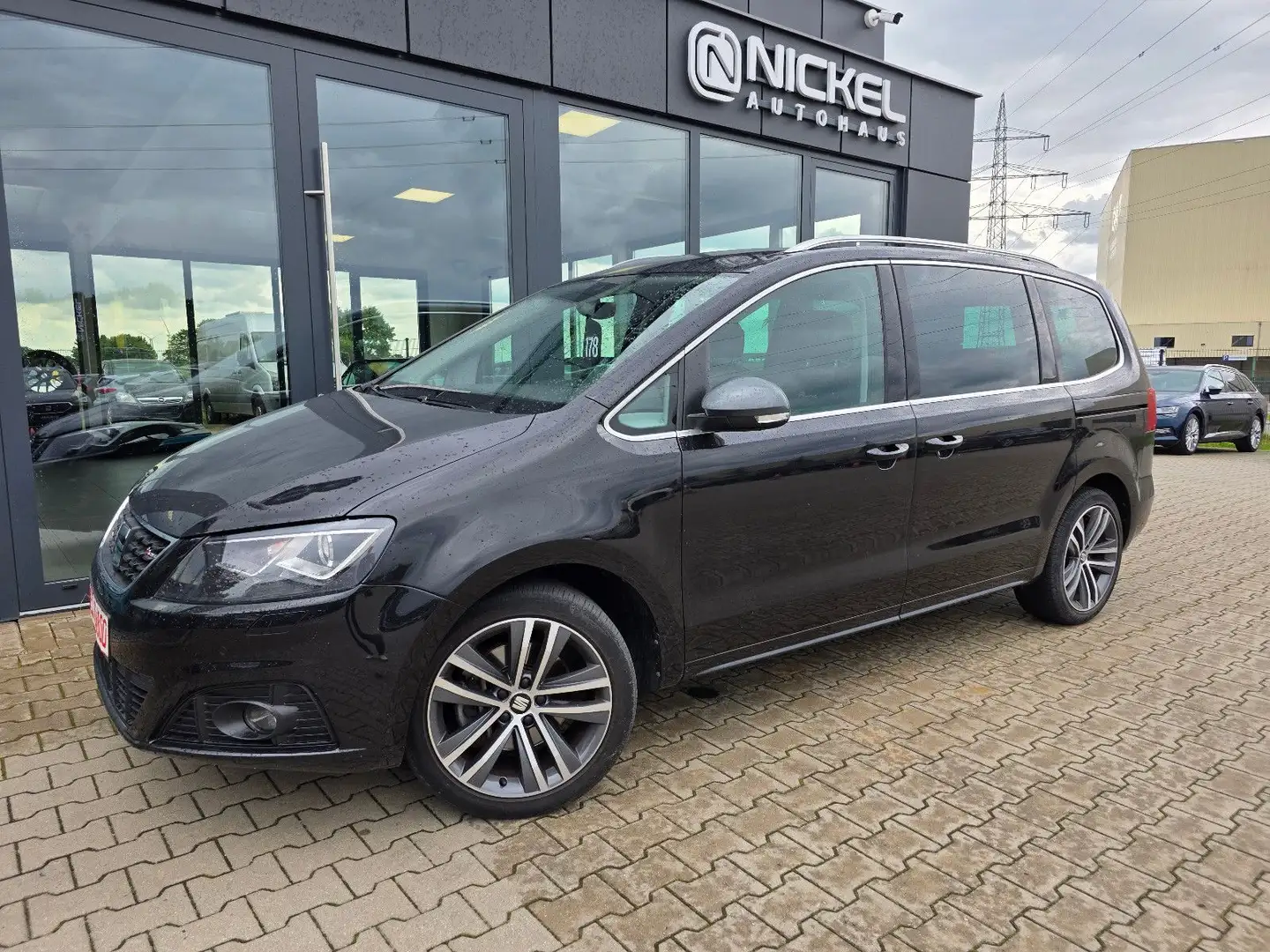 SEAT Alhambra FR-Line*7-Sítze*Ahk*Dcc*Acc*Kessy*Kamer Black - 1