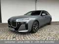 BMW 740 d xDr. *M SPORTPAKET*FROZEN*FOND ENTERTAIN* Gris - thumbnail 1