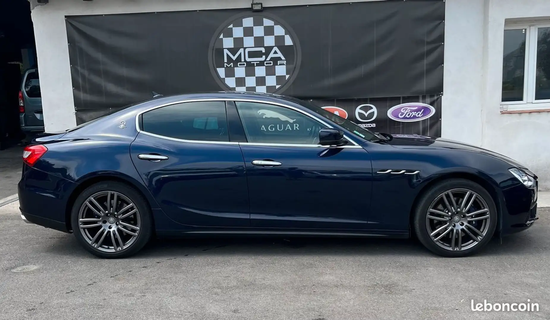 Maserati Ghibli SQ4 Bleu - 2