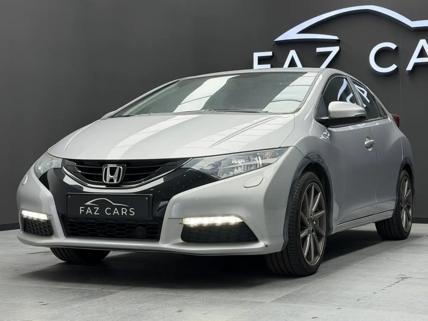 Honda Civic 1.4i * 1ER PROP + JANTES + CLIM + GARANTIE * Grigio - 2