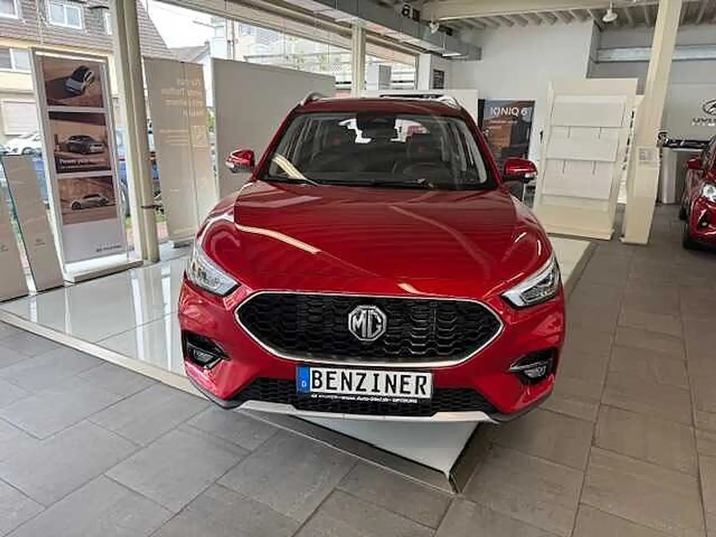 MG ZS ICE 1.5 VTI-tech Luxury*Navi*360-Grad*Alu Rouge - 2