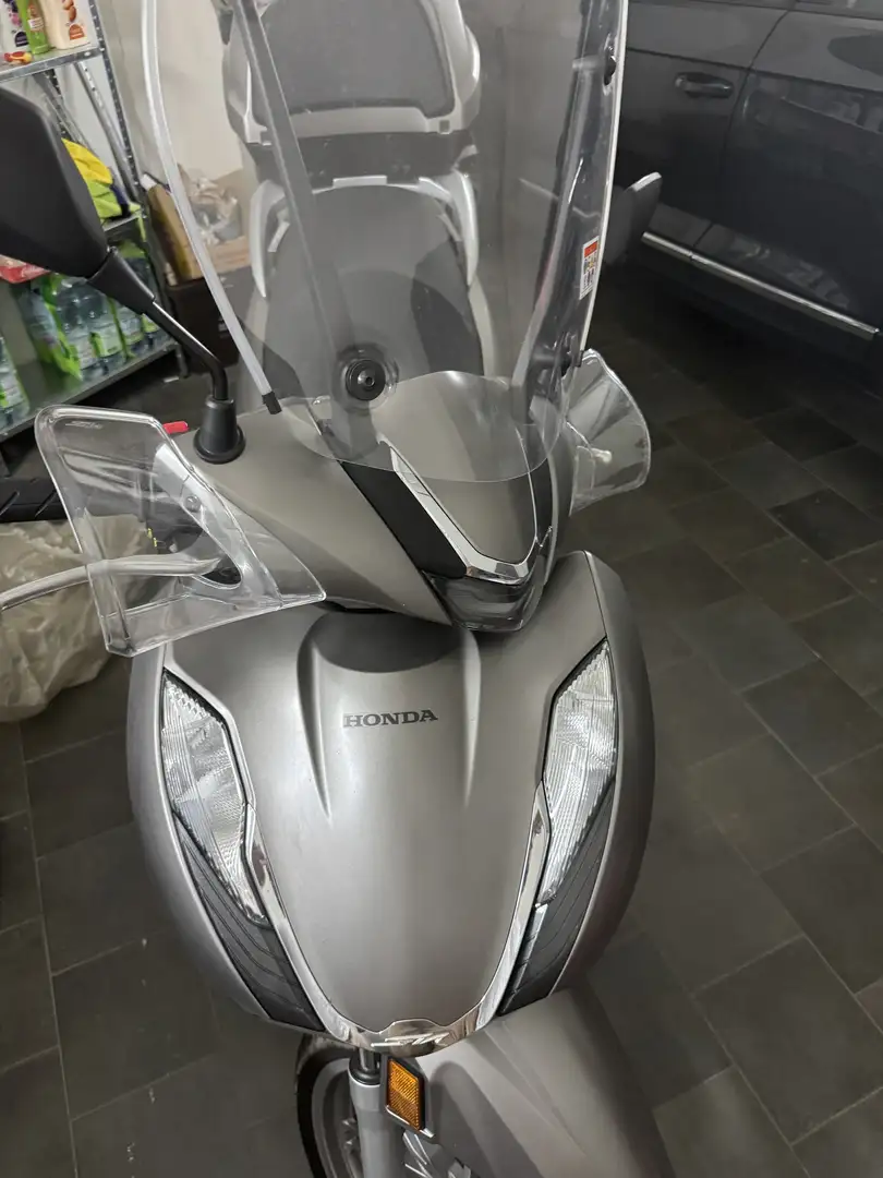 Honda SH 350i - 2