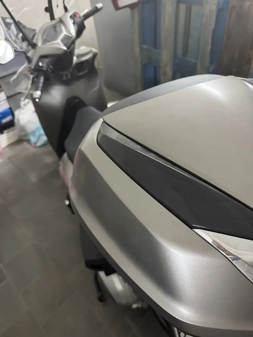 Honda SH 350i - 1