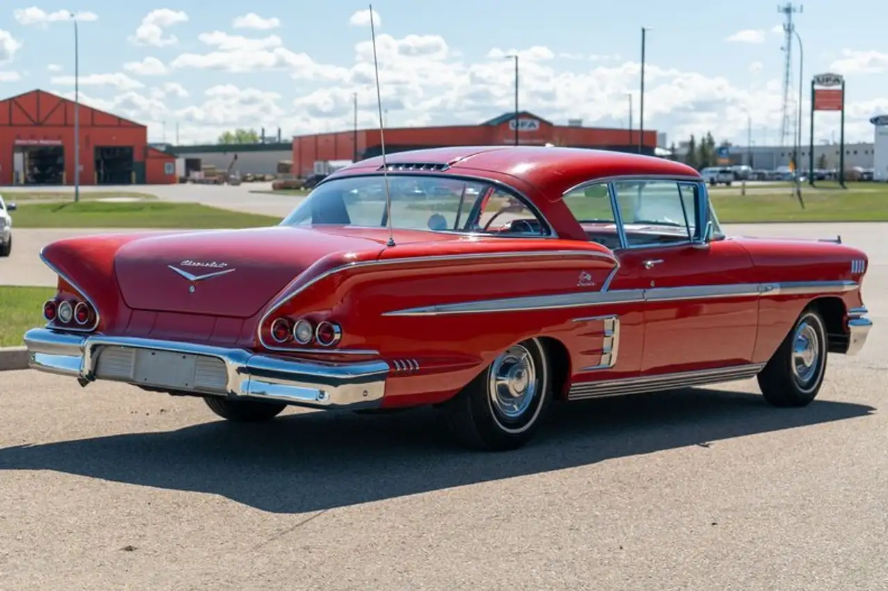 Chevrolet Impala снимка Chevrolet Impala