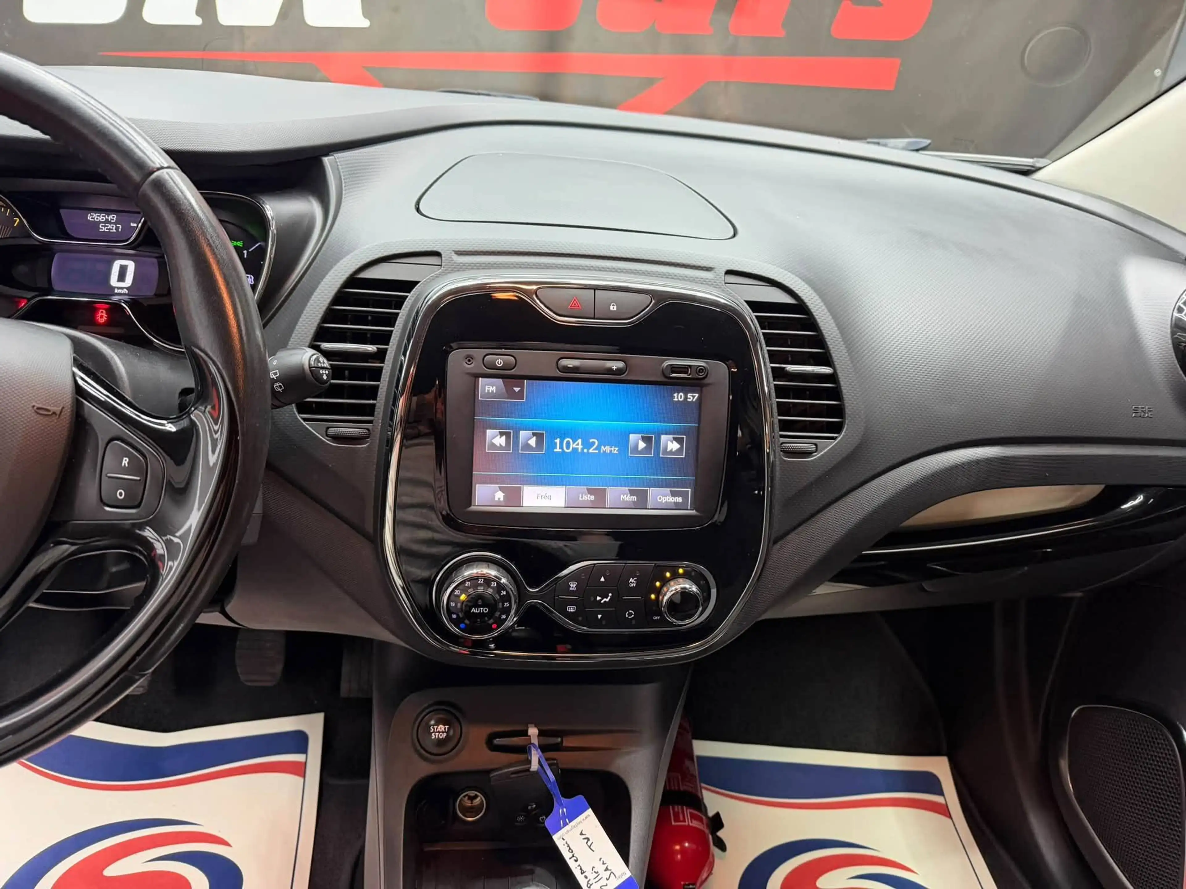 Renault Captur Captur 0.9 TCe Energy Intens — photo 9