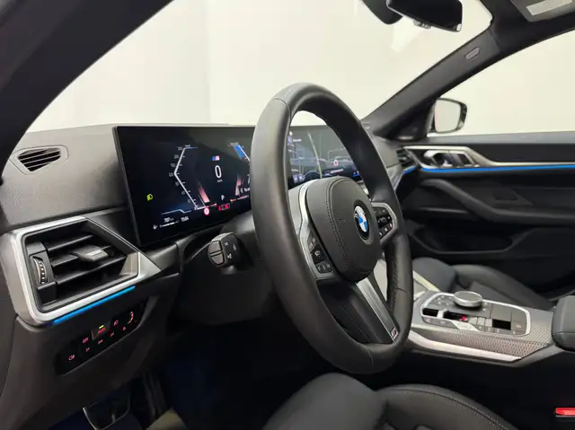 BMW 4 Series view 14