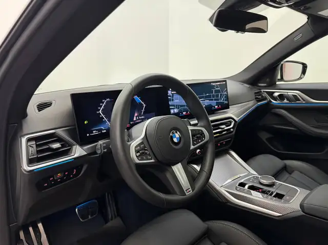 BMW 4 Series view 13