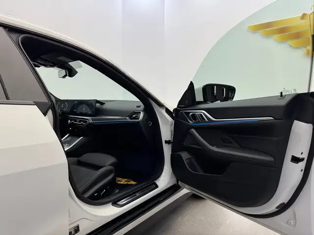 BMW 4 Series view 15