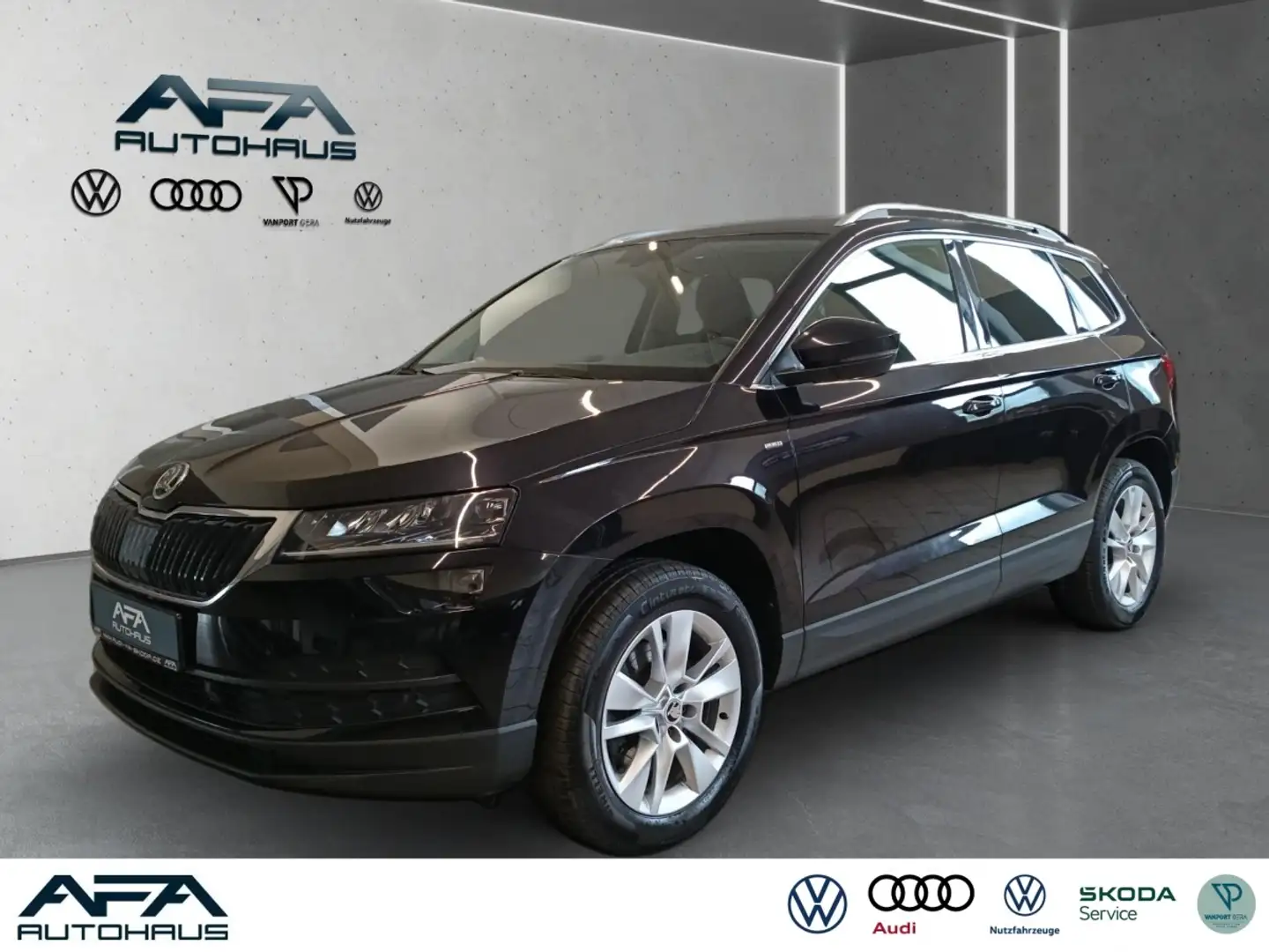 Skoda Karoq 2.0 TDI CLEVER 4x4 DSG AHK*Navi*LED*LM17 Schwarz - 1