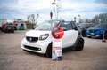 smart forTwo 1.0 mhd bianca lim  cabrio 71cv Bianco - thumbnail 1