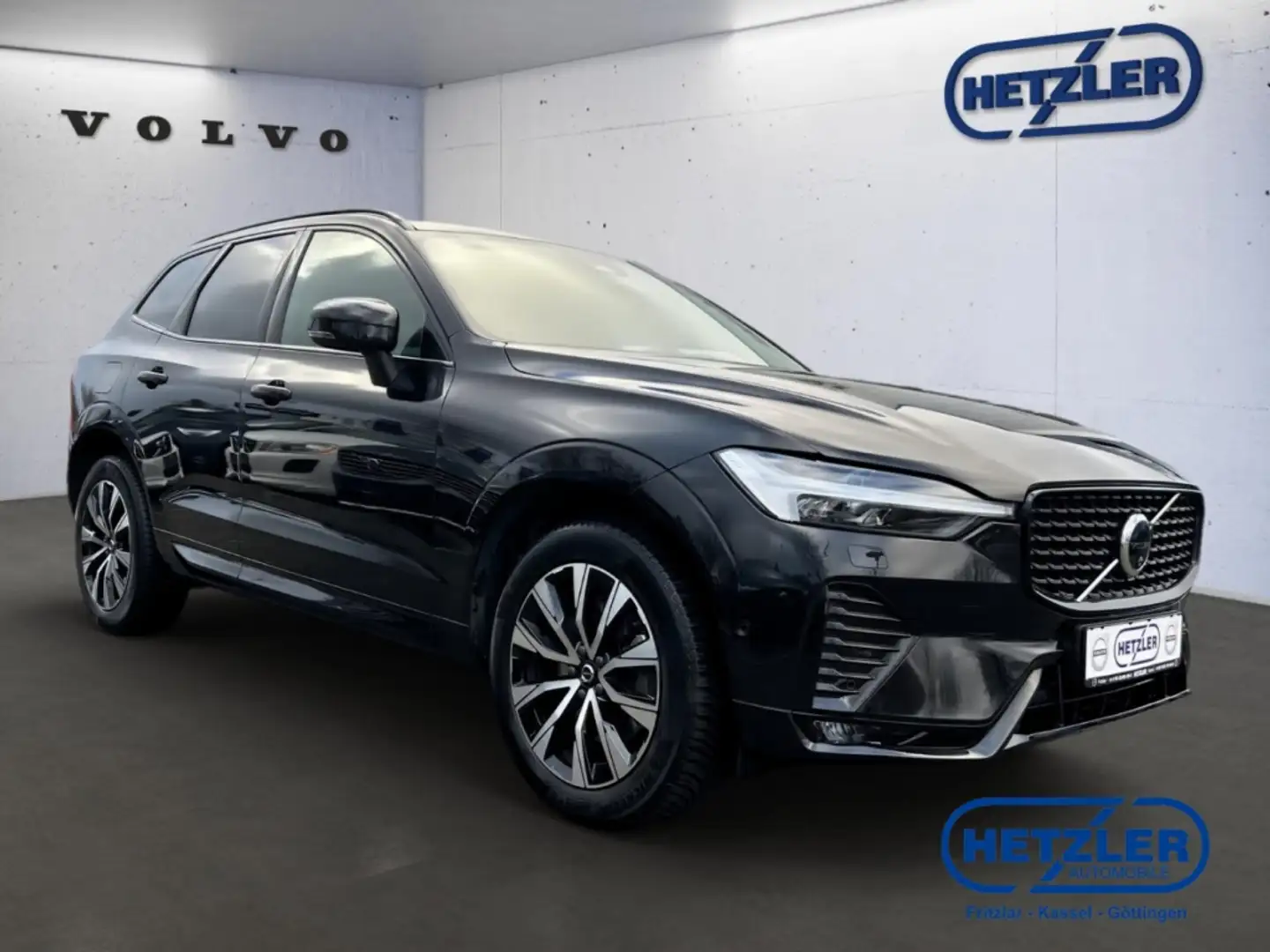 Volvo XC60 Plus Dark AWD B4 Diesel** jetzt nur 0,99% Finanzie Schwarz - 2
