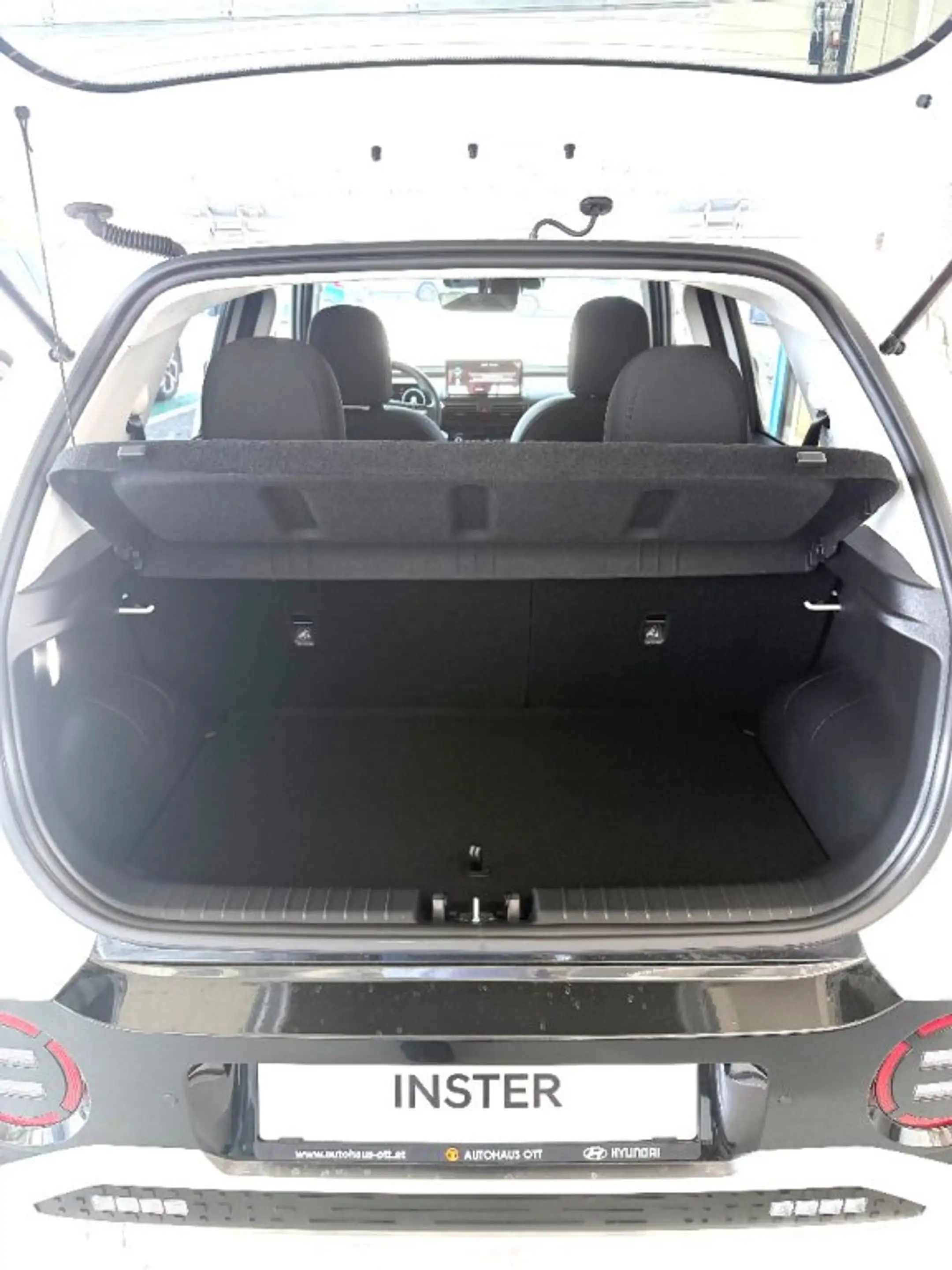 Hyundai Inster Trend Line 49kWh — photo 4