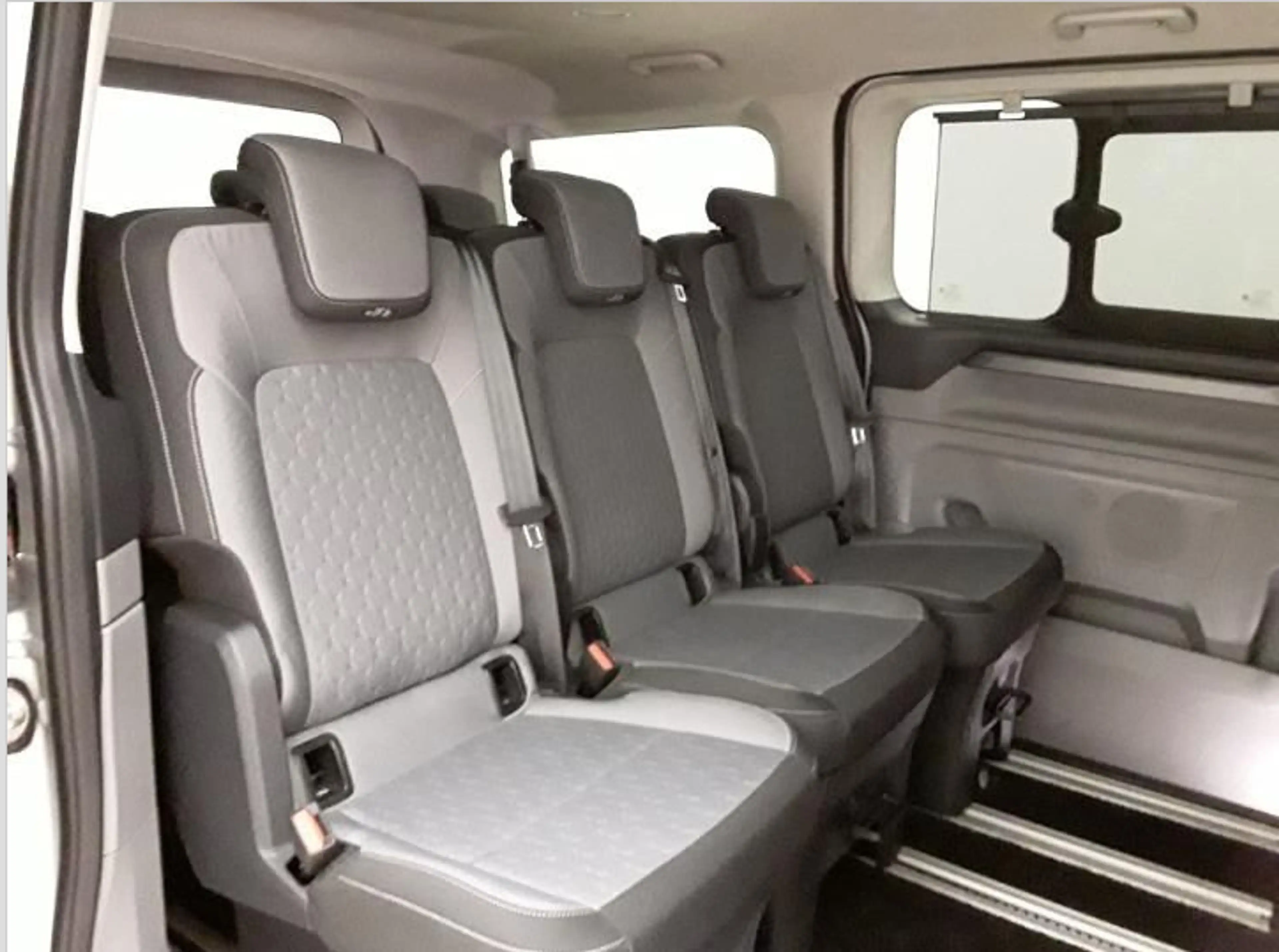 Ford Tourneo Custom L1 Titanium ACC, TWA, 2 Schiebetüren — photo 4