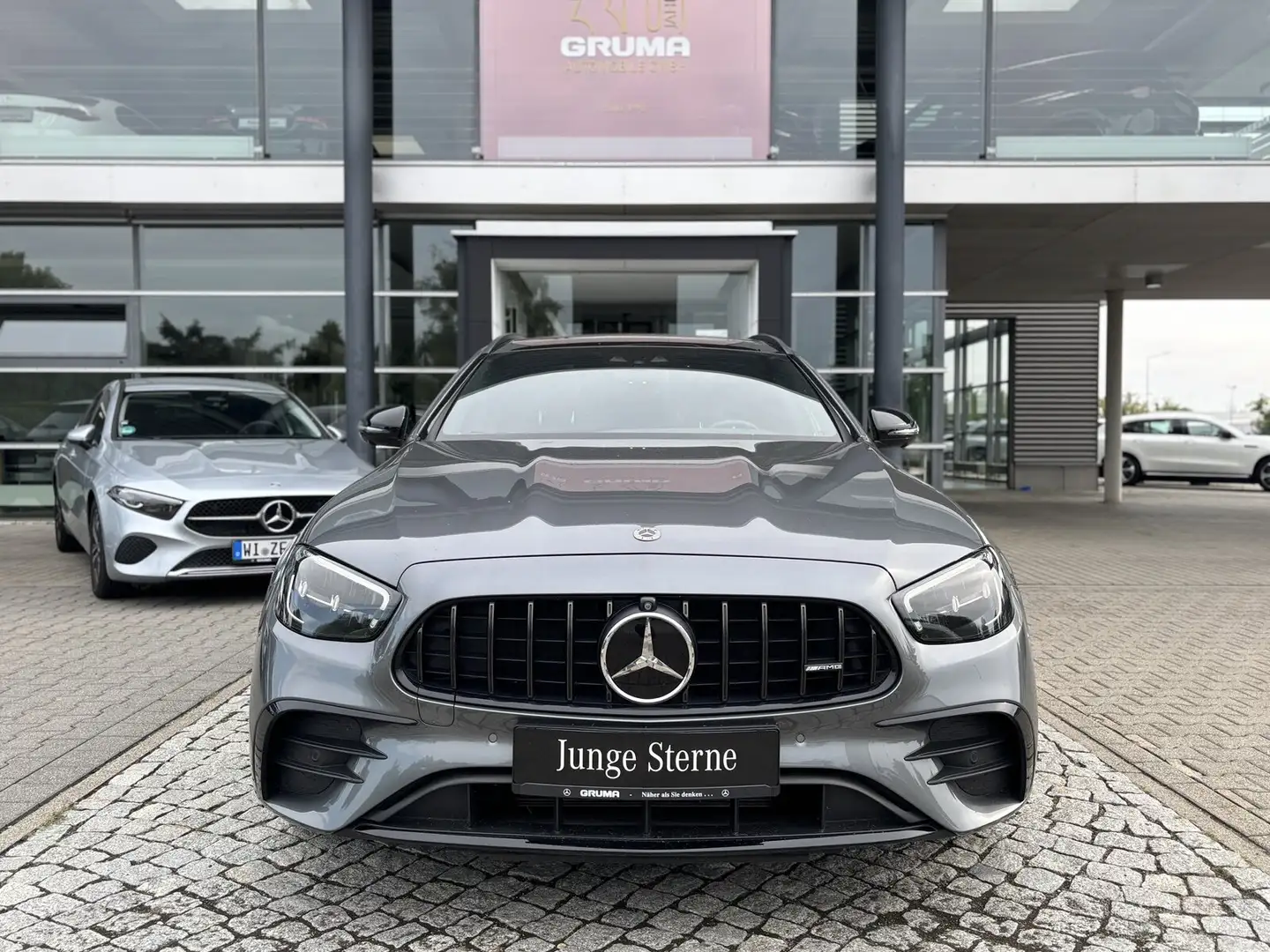 Mercedes-Benz E 53 AMG Mercedes-AMG E 53 4M+ T Night+AHK+Burm+KeyGo+Dis Grau - 2