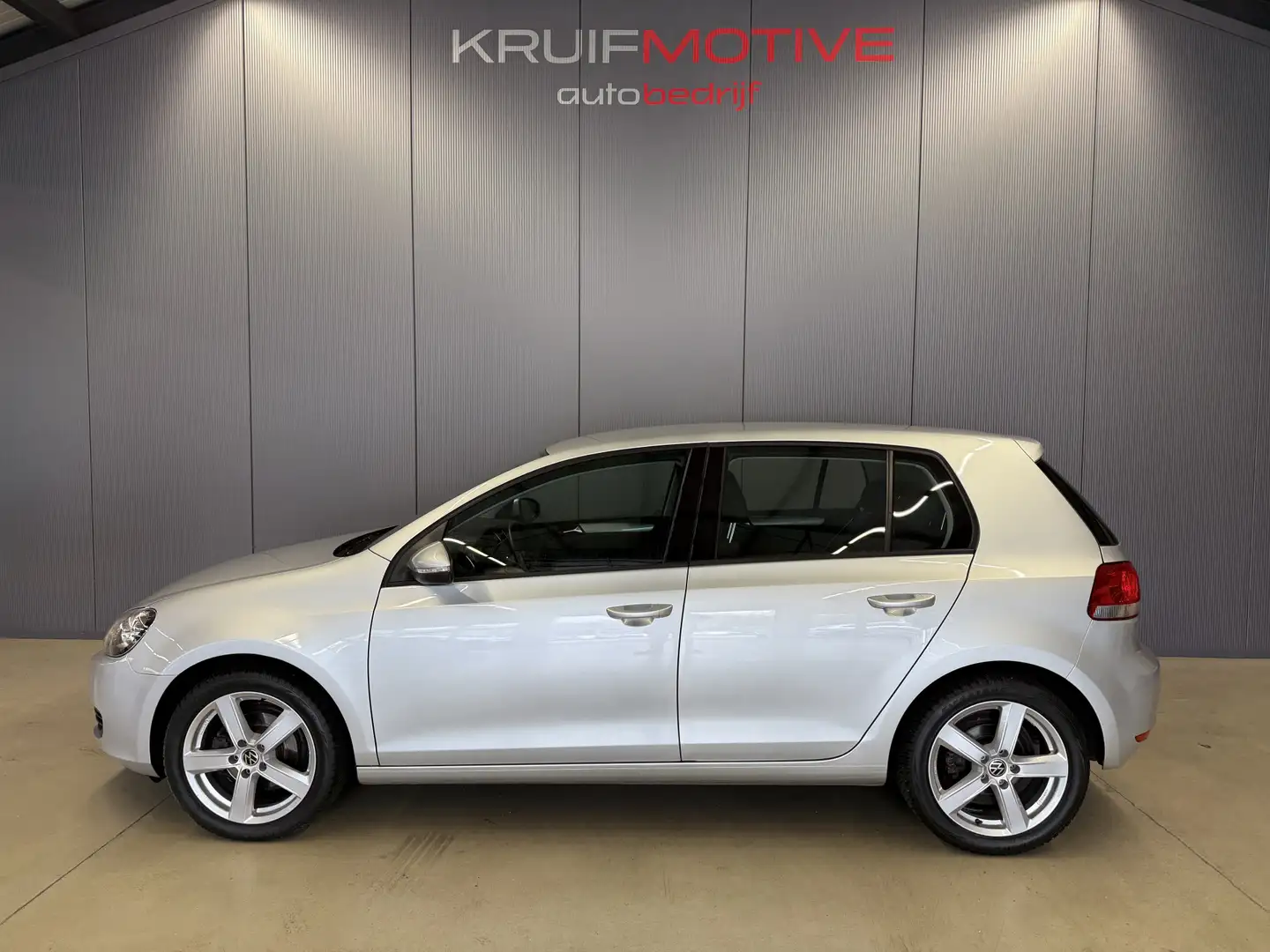 Volkswagen Golf 1.4 Easyline Gris - 2