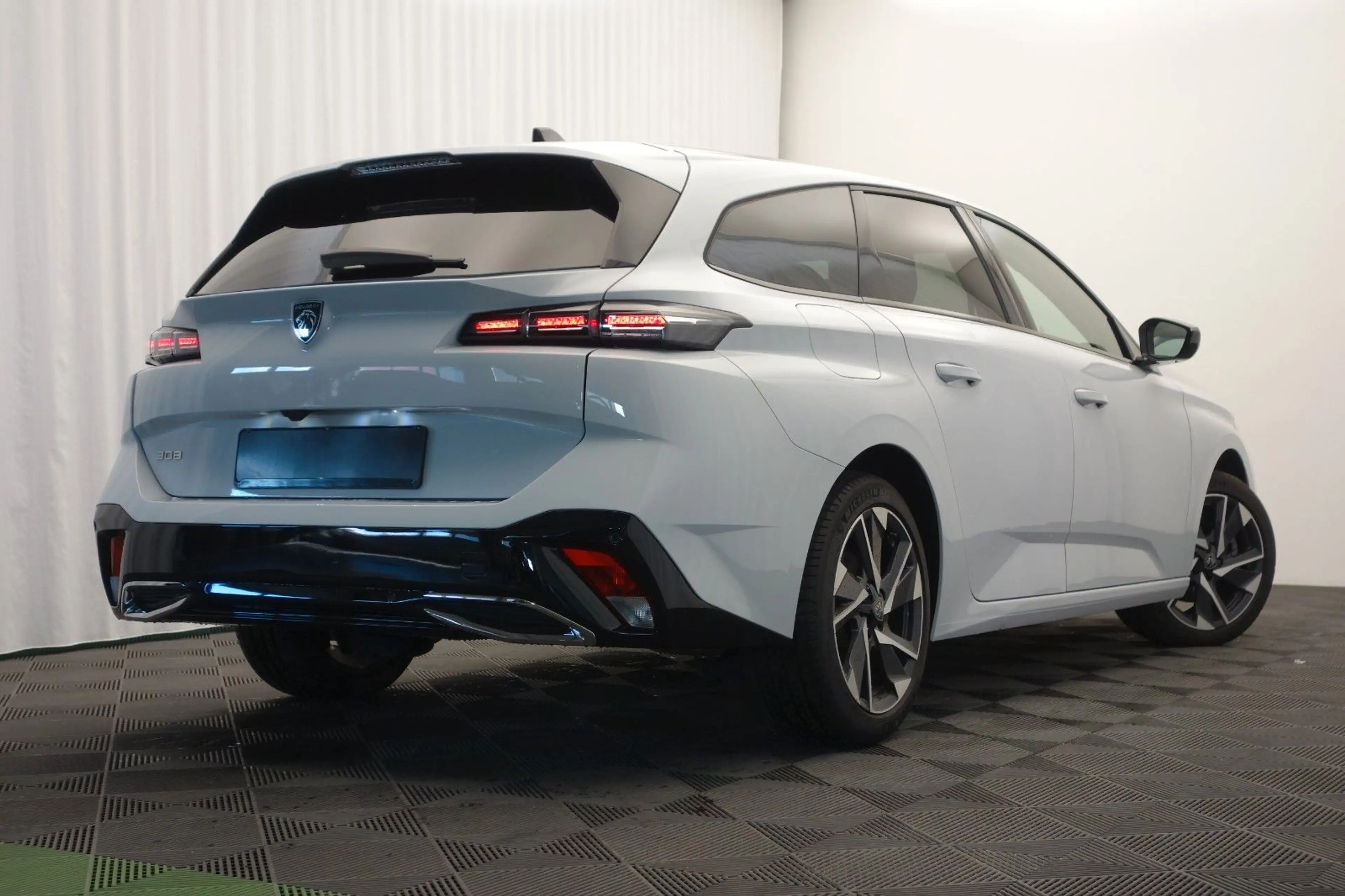 Peugeot 308 SW Hybrid Allure HYBRID 136E-DSC6 *AUTOMATIK — photo 7