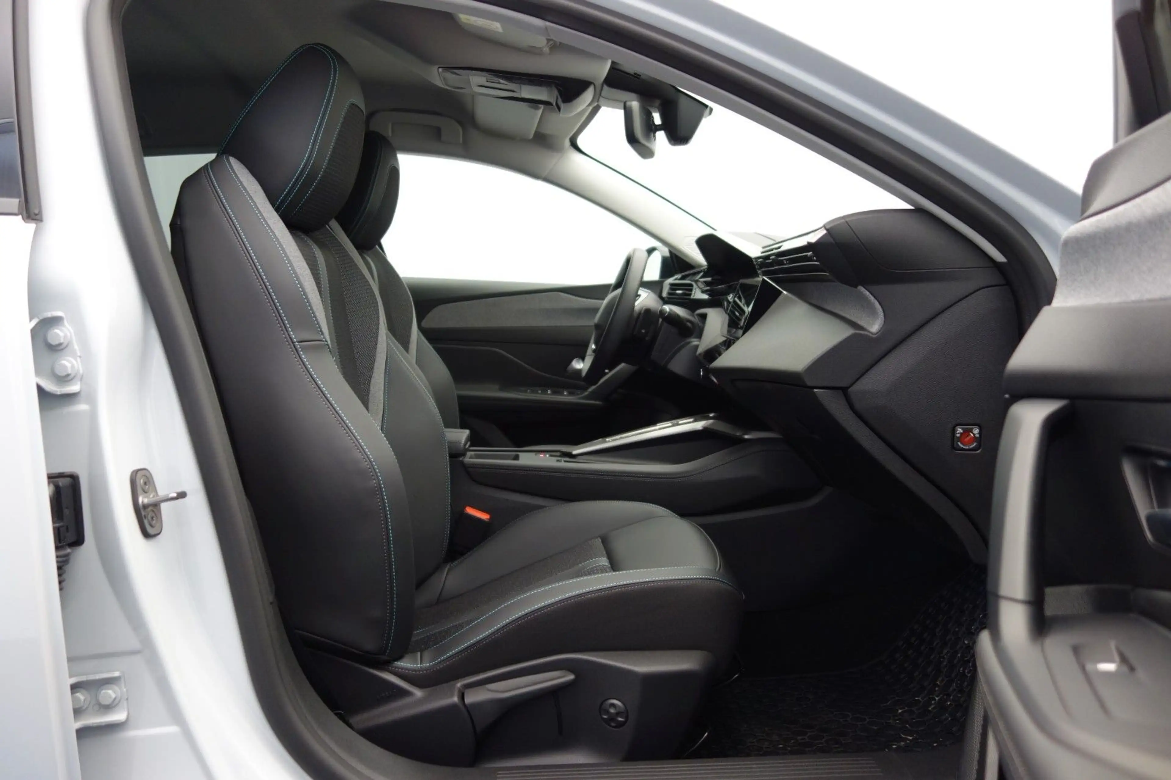 Peugeot 308 SW Hybrid Allure HYBRID 136E-DSC6 *AUTOMATIK — photo 14