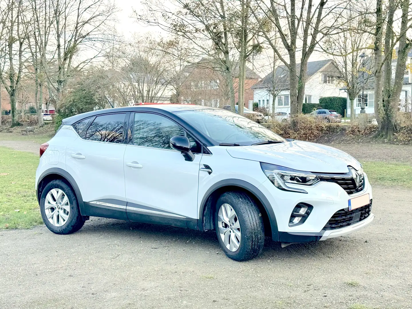 Renault Captur Captur 1.33 TCe Intens - Essence - Automatique Blanc - 2