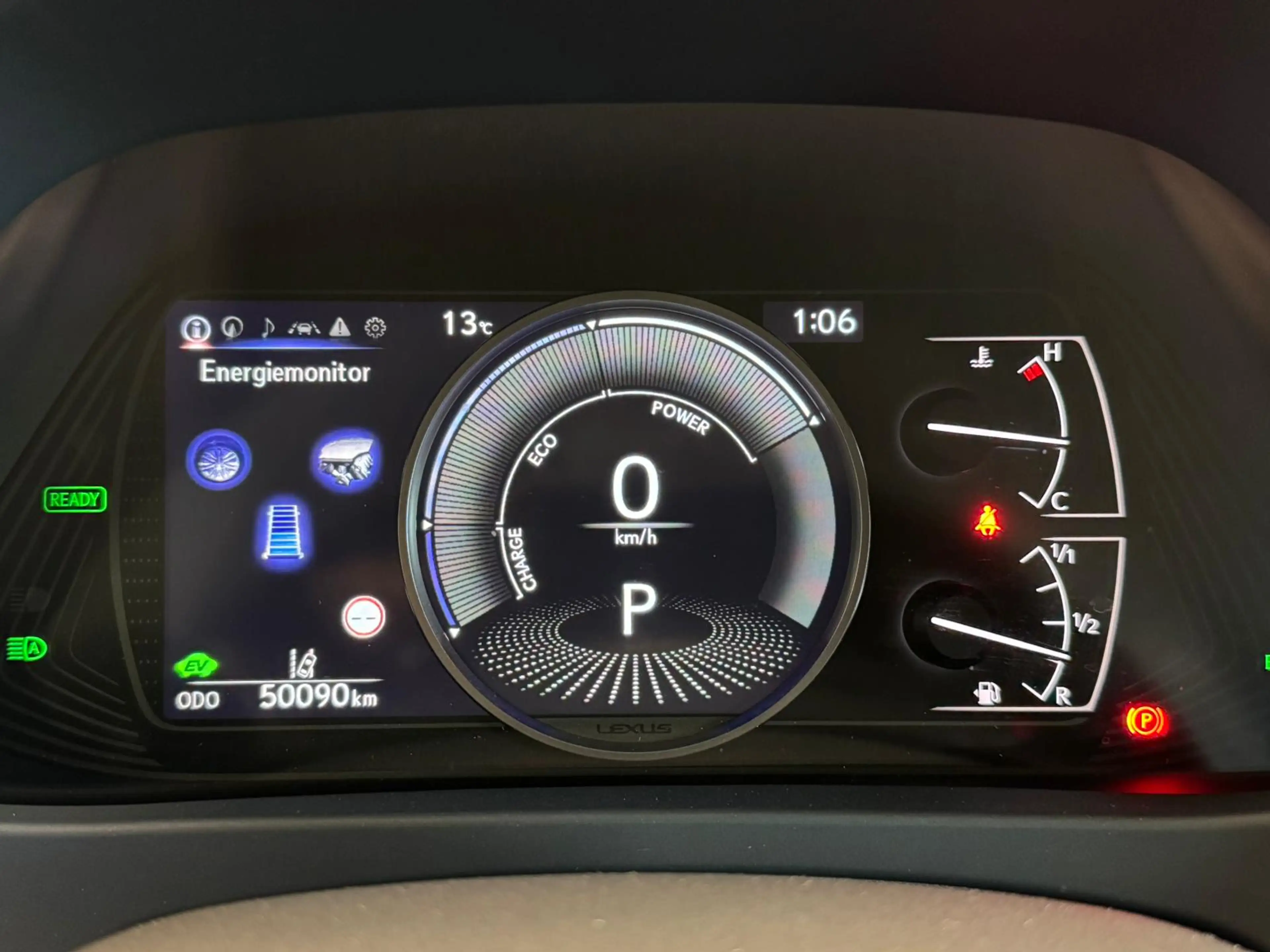 Lexus UX 250h AWD Executive Line + President Pack | Mark-Levinso — photo 9