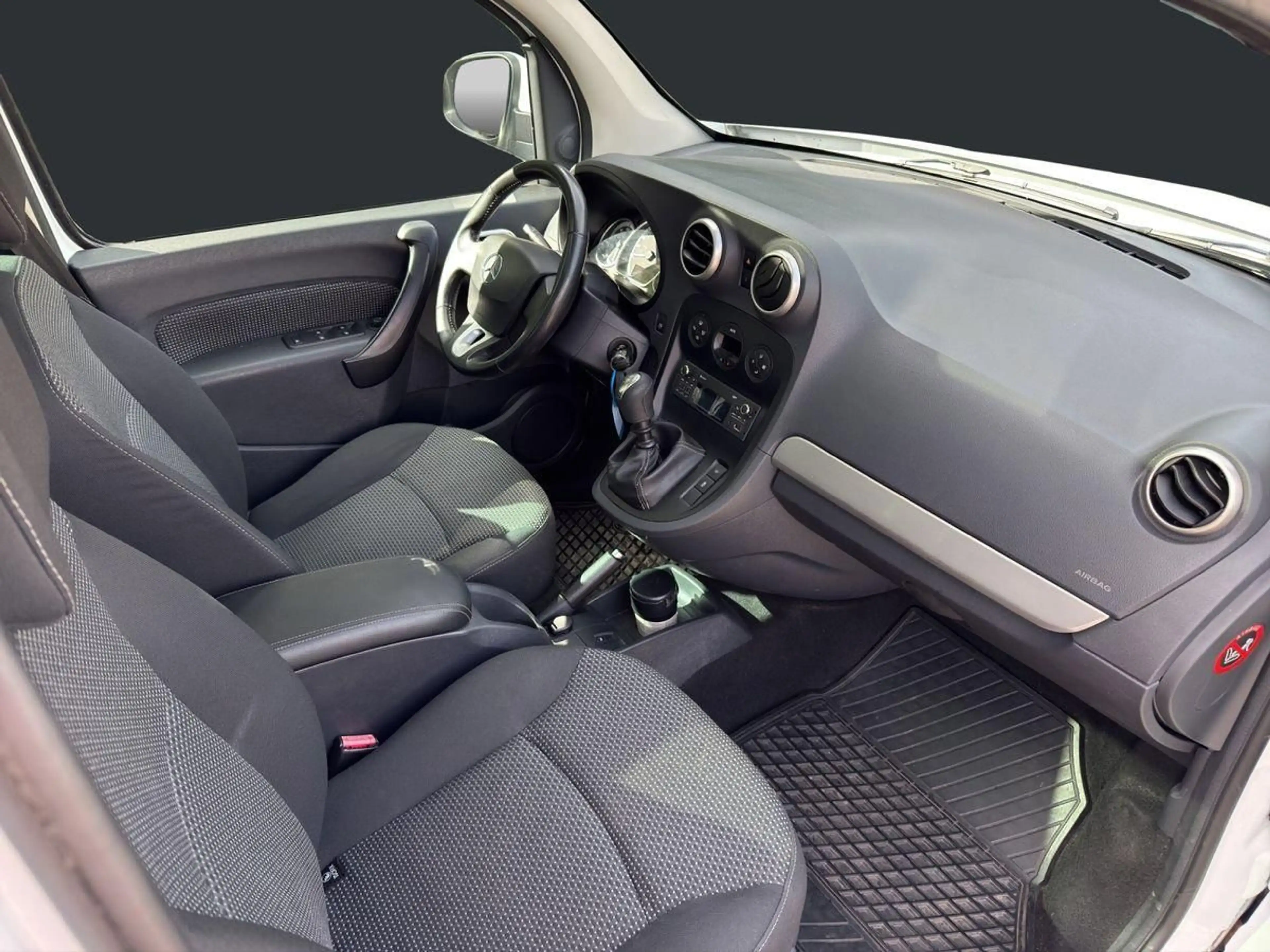 Mercedes-Benz Citan lang Torer Edition 1.5 CDI*Kamera*Pano* — photo 12