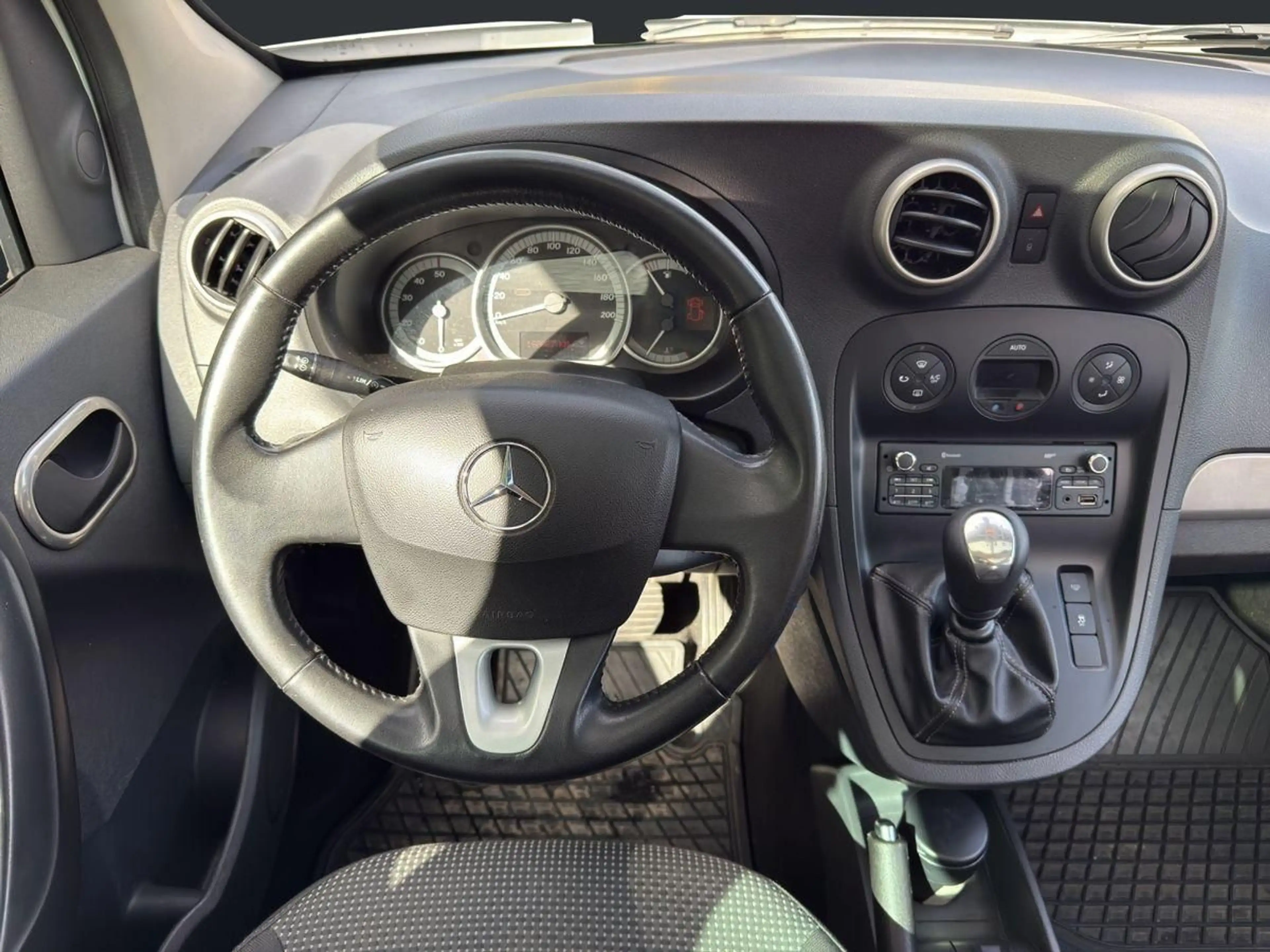 Mercedes-Benz Citan lang Torer Edition 1.5 CDI*Kamera*Pano* — photo 15