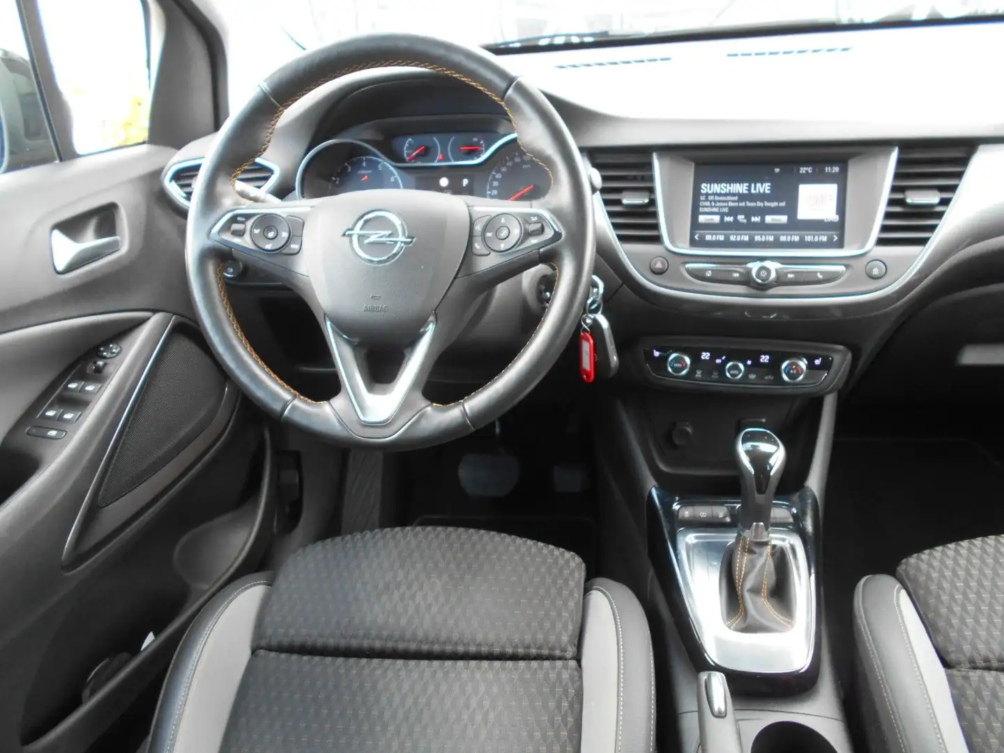 Opel Crossland X 1.2 Innovation AUTOMATIC/KLIMA/PDC Braun - 2