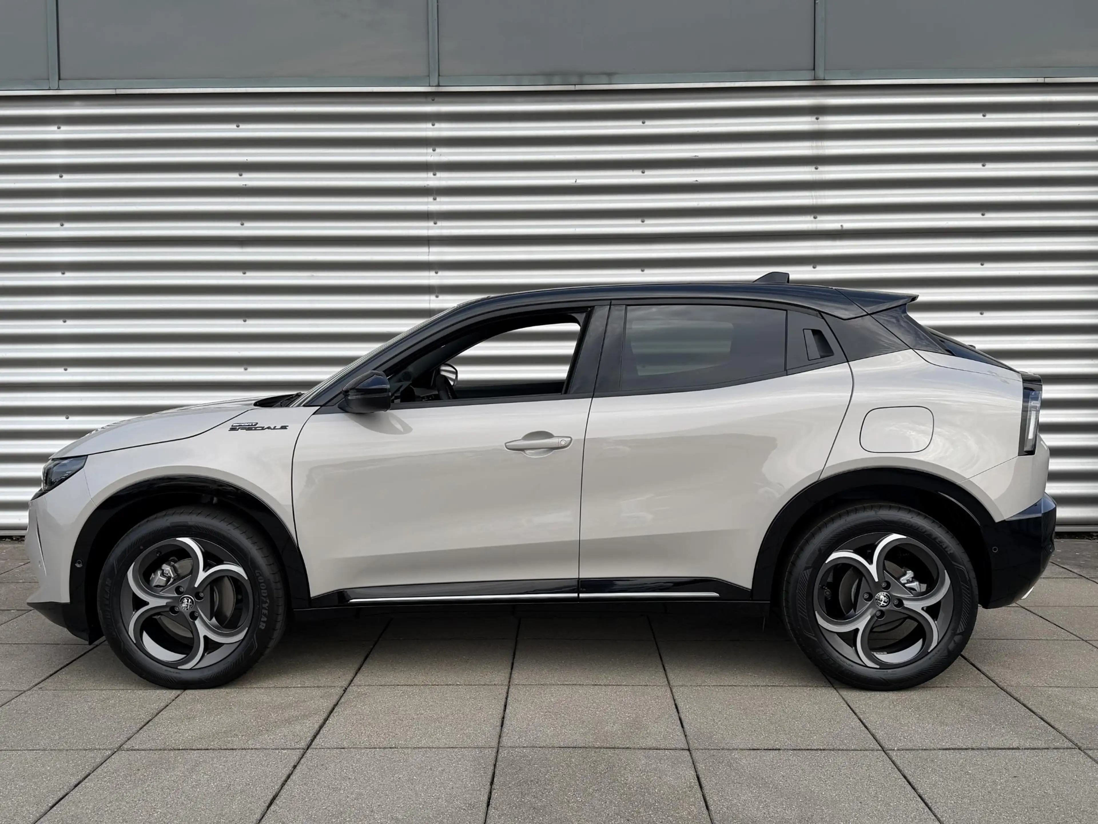 Alfa Romeo Junior Elettrica Sport Speciale 54 kWh | Led Matrix | Ele — photo 3