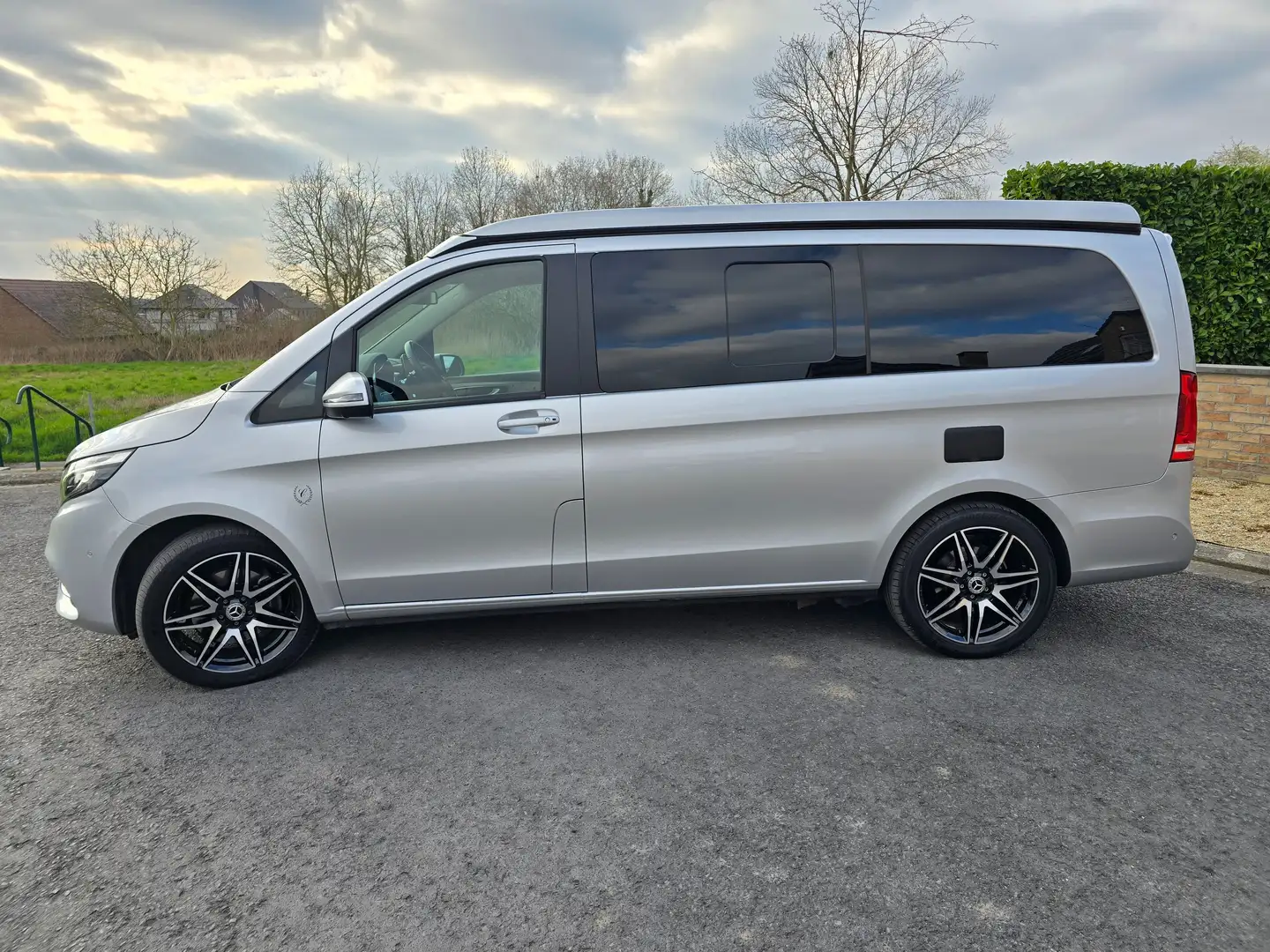 Mercedes-Benz Marco Polo V300 Srebrny - 1