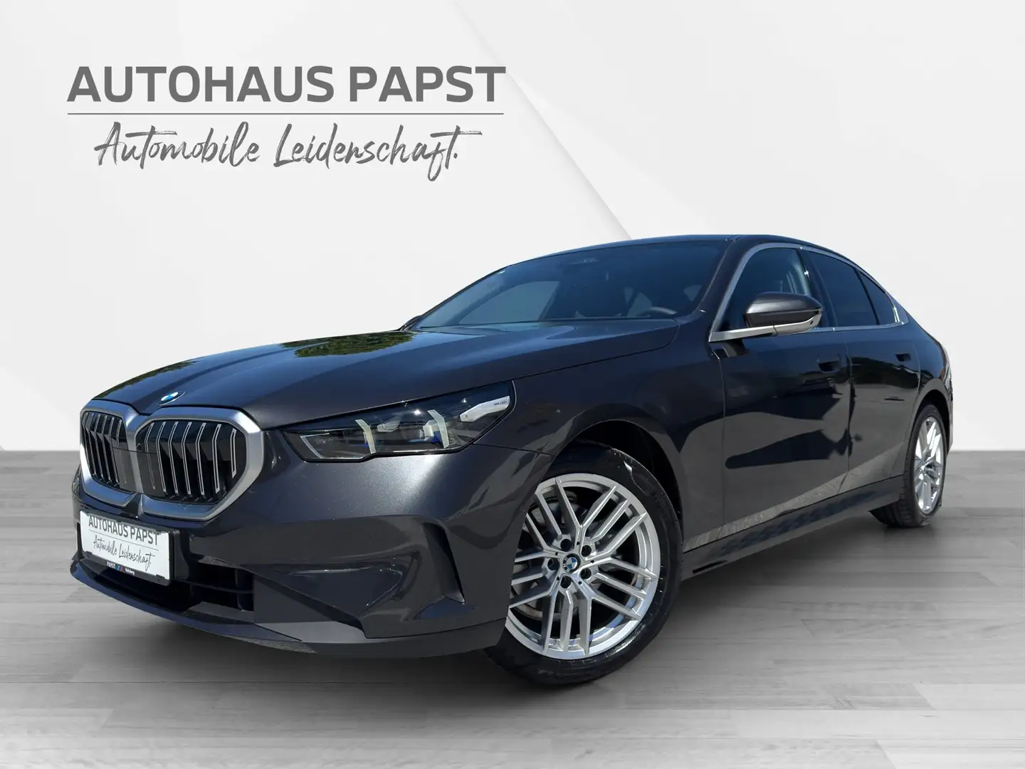 BMW 520 d *** ALLRAD *** NP 85.075 *** viele EXTRAS *** Grau - 1