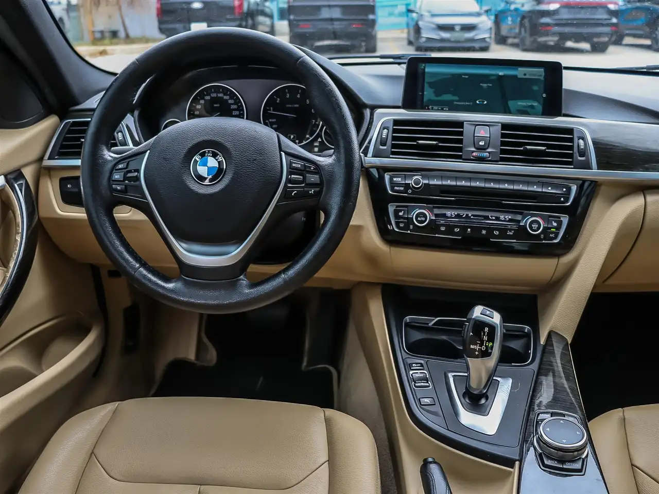 BMW 3 Series снимка BMW 3 Series