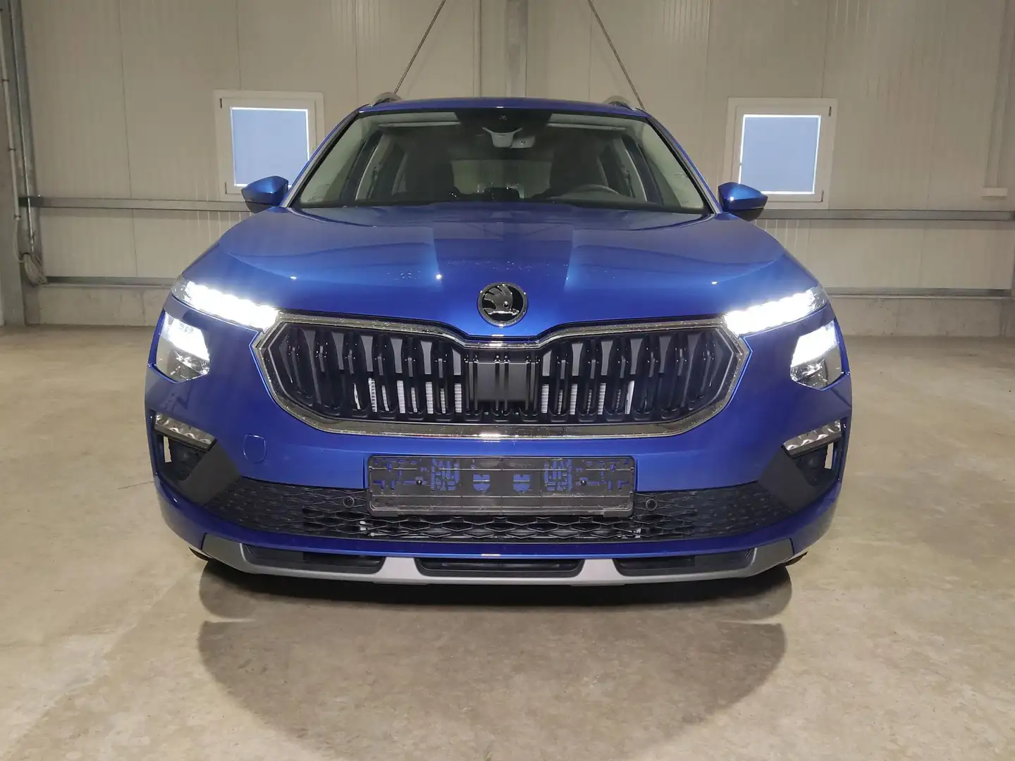 Skoda Kamiq Selection 1.0 TSI 116 PS 6 Gang 4-Jahre-Garant... Blau - 1