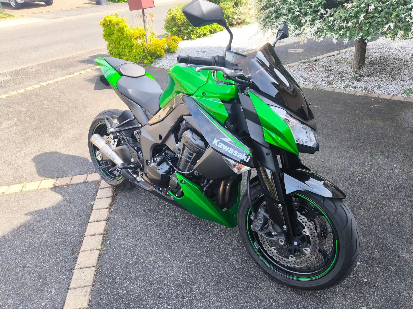 Kawasaki Z 1000 Verde - 1