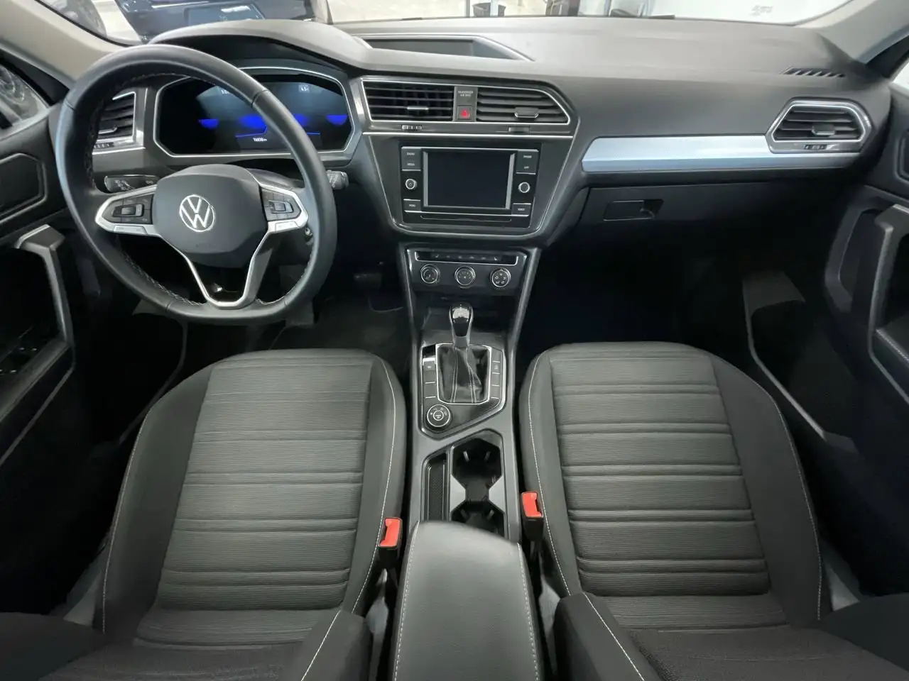 Volkswagen Tiguan снимка Volkswagen Tiguan