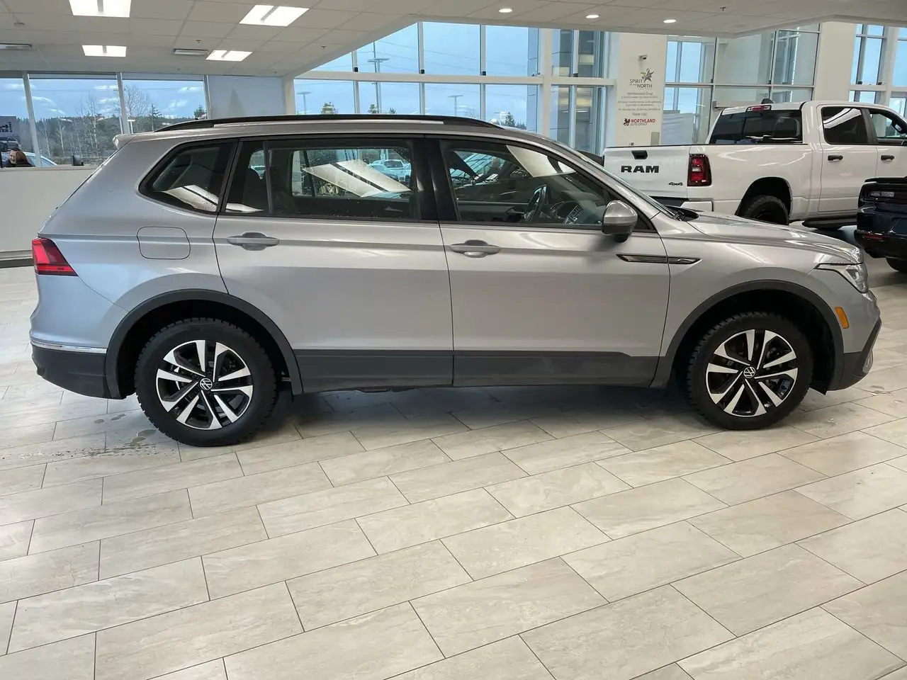 Volkswagen Tiguan снимка Volkswagen Tiguan