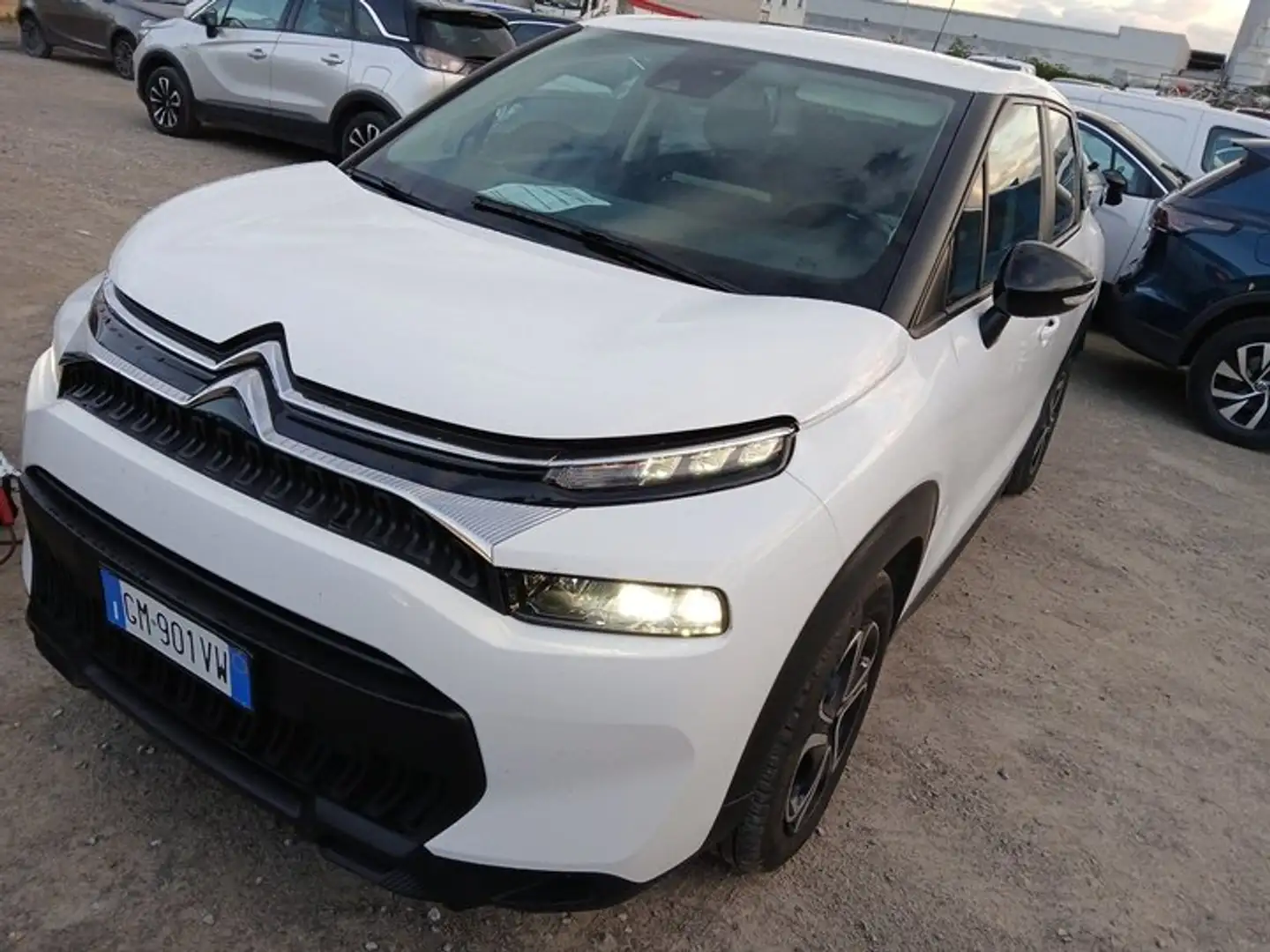 Citroen C3 Aircross NEOPATENTATI C3 Aircross 1.2 Live TG : GM901VW Blanc - 2