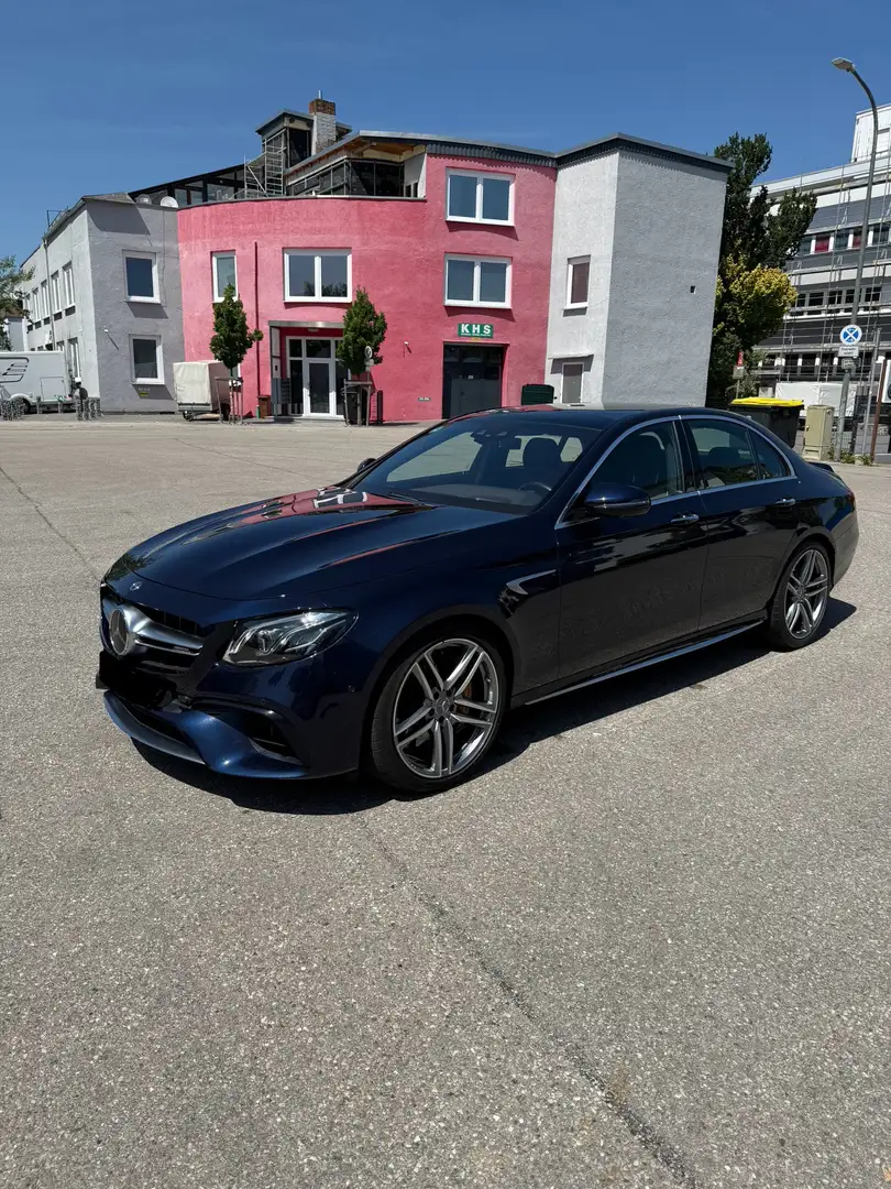 Mercedes-Benz E 63 AMG S 4Matic Speedshift 9G-MCT - 1