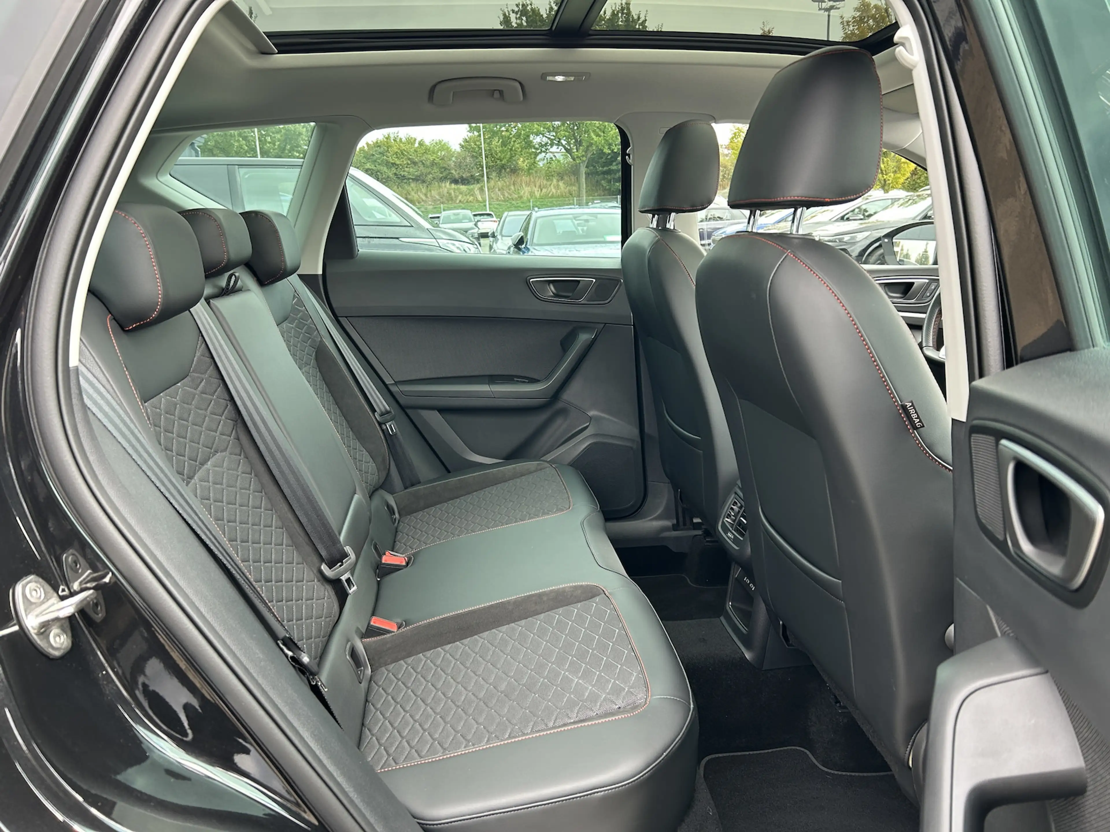 SEAT Ateca FR 1.5 TSI DSG*LED*VC*Kamera*ACC*Pano* — photo 11
