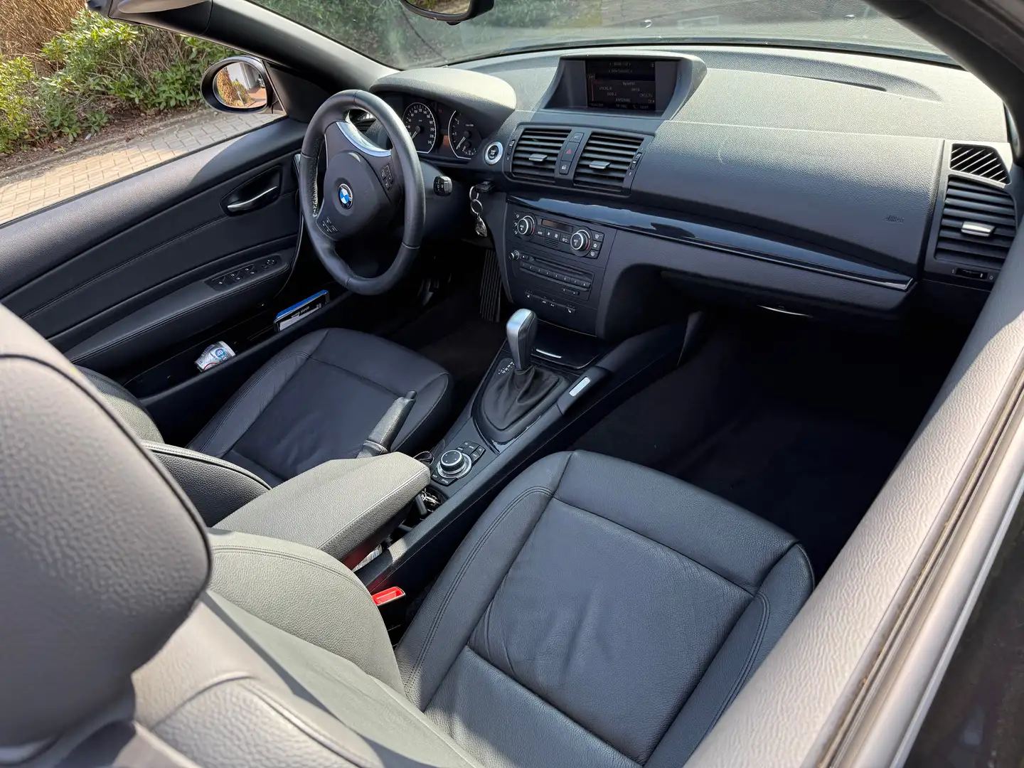 BMW 118 118i Cabrio Aut. Black - 2