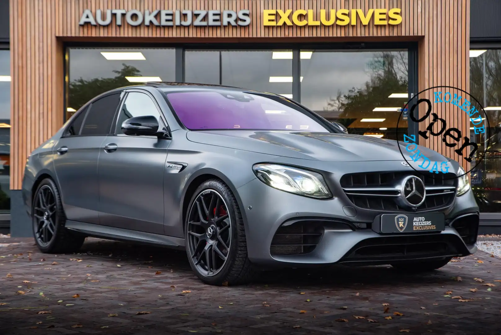 Mercedes-Benz E 63 AMG 4MATIC Mercedes-Benz E-Klasse 63 AMG 4Matic Schuif Grijs - 1