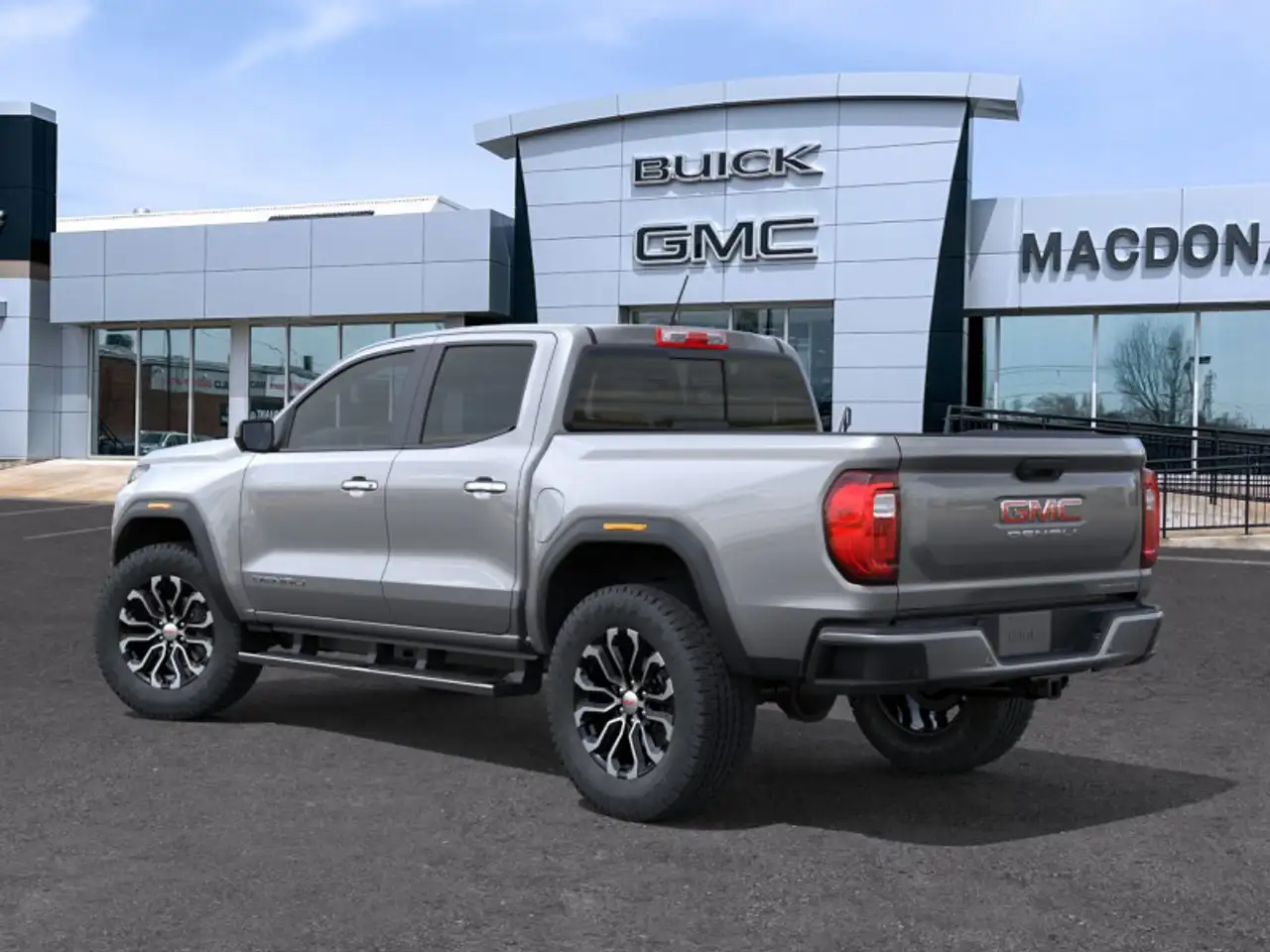 GMC Canyon снимка GMC Canyon