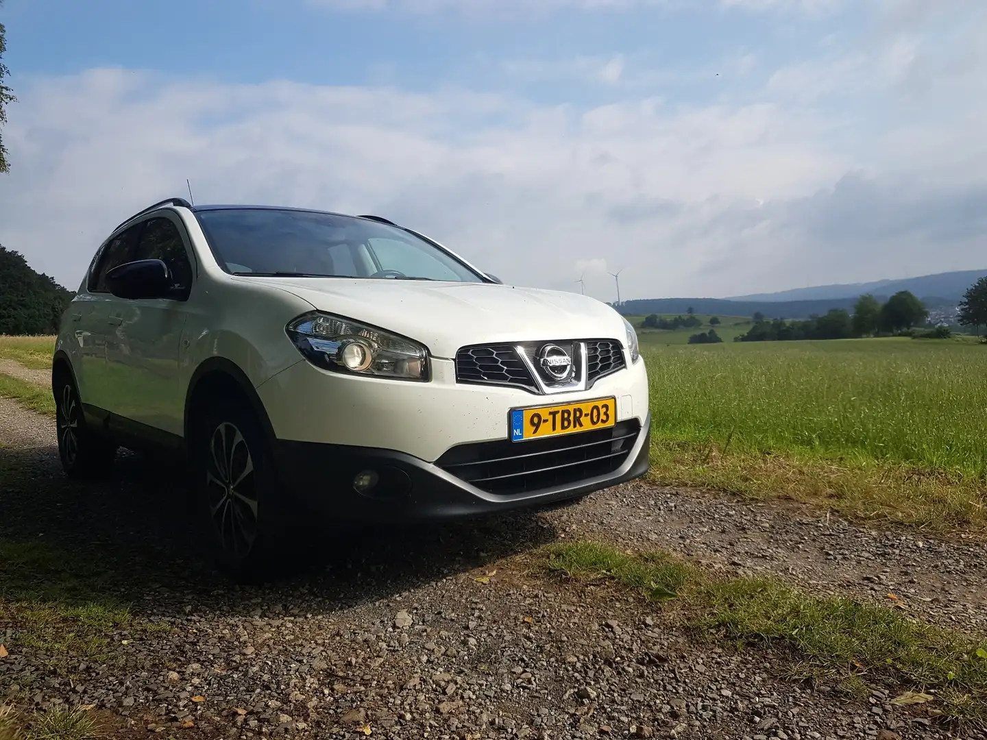 Nissan Qashqai 1.6 Biały - 2