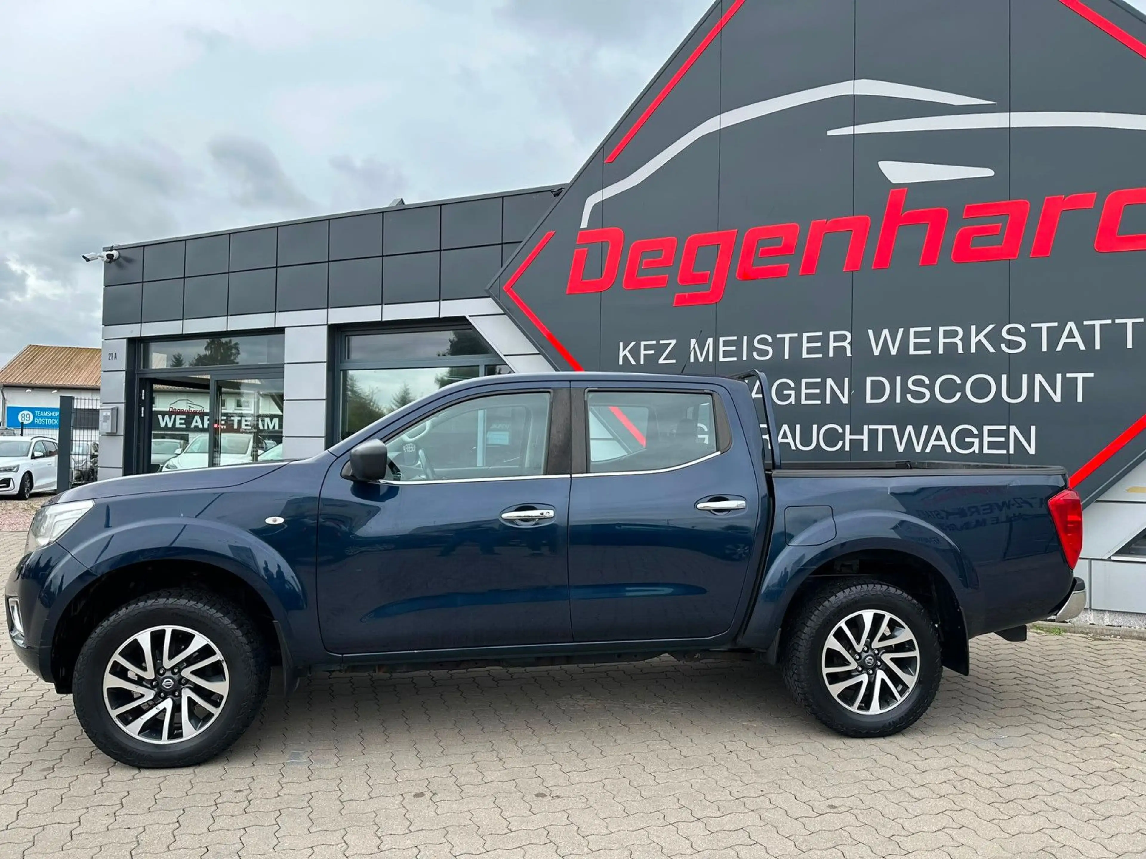 Nissan Navara NP300 Acenta Double Cab 4x4 Temp AHK — photo 5