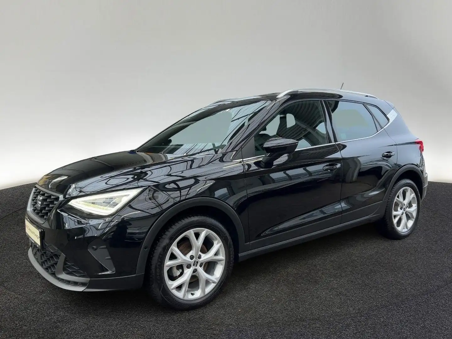 SEAT Arona 1.0 TSI FR DSG Navi Kamera LED Sitzhzg Schwarz - 2