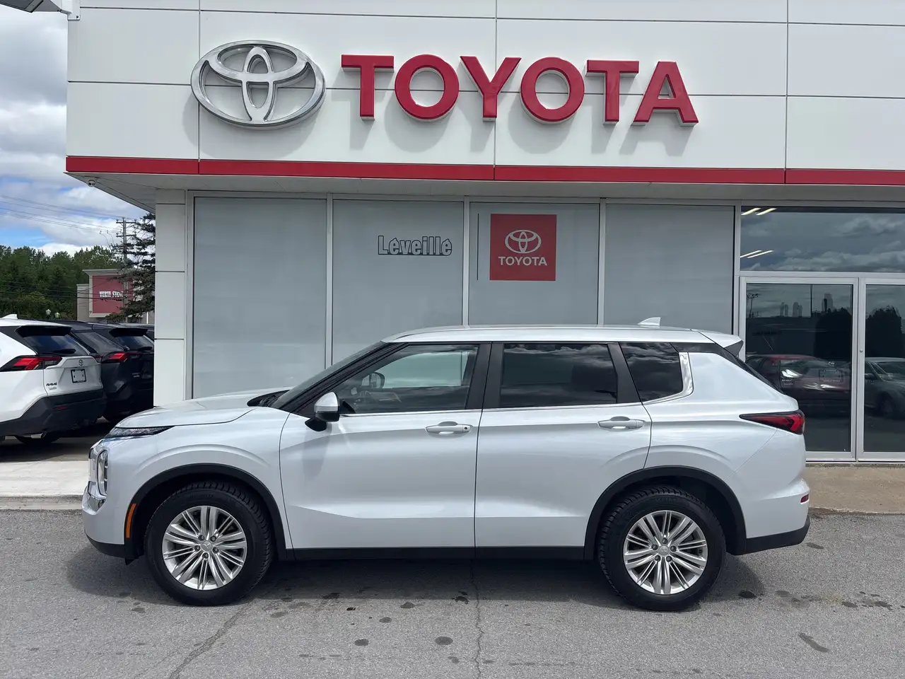 2022 Mitsubishi Outlander
