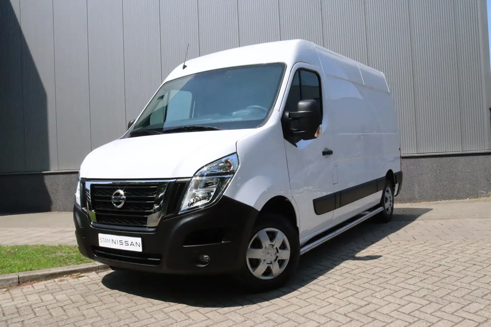 Nissan Interstar 150pk 2.3 dCi L2H2 N-Connecta Airco | Camera | Cru Wit - 2