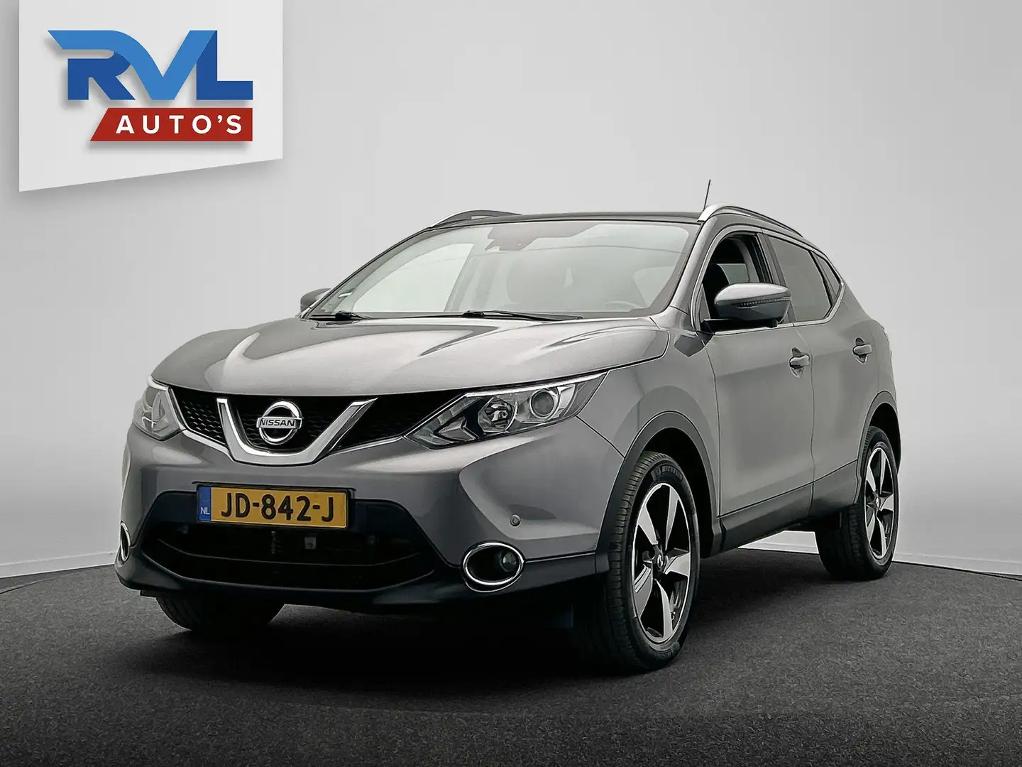 Nissan Qashqai 1.2 Connect Edition Pano/dak Trekhaak Origineel NL Grijs - 1