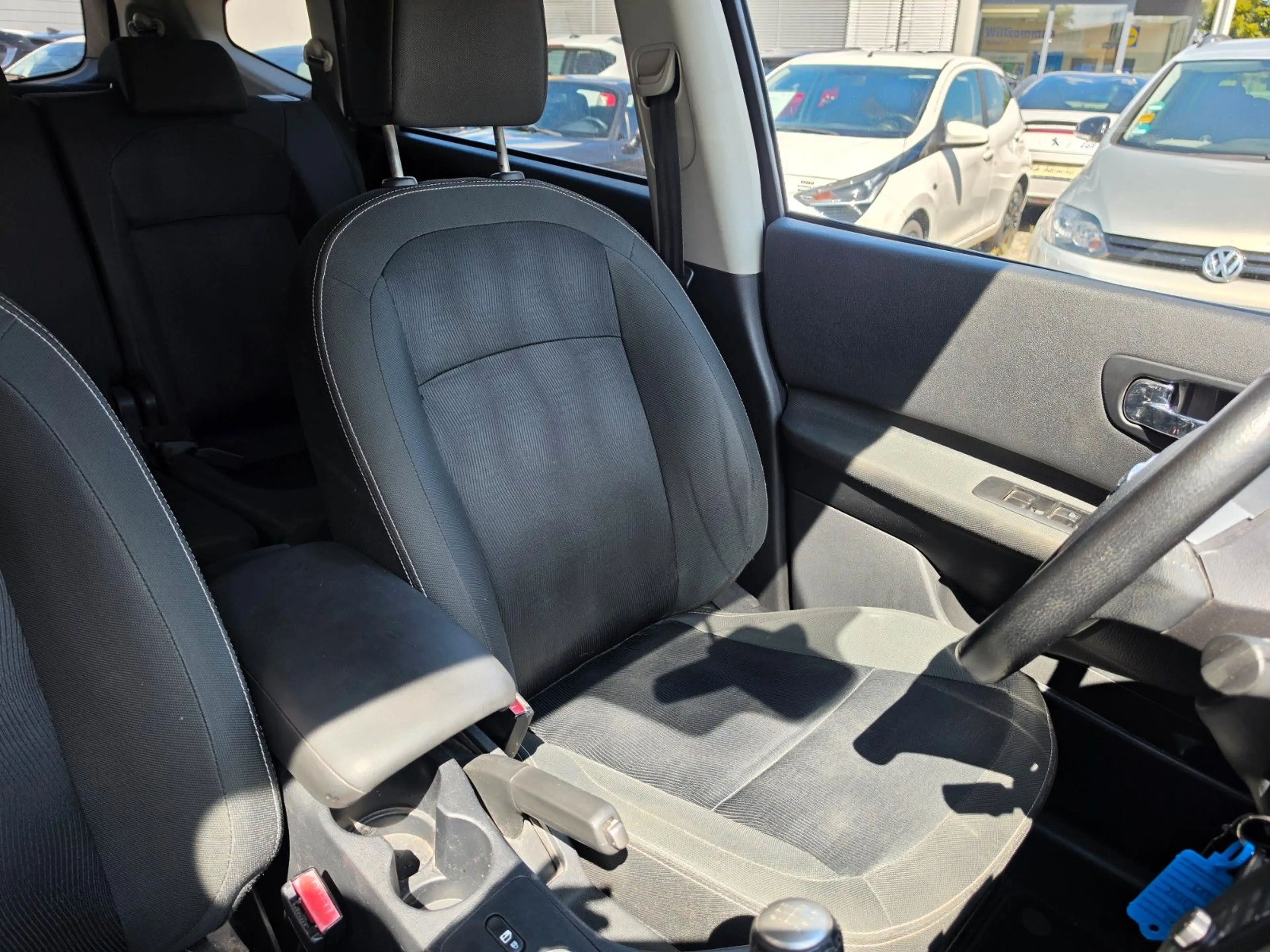 Nissan Qashqai +2 I-Way 4X4 AHK Navi Panorama — photo 9