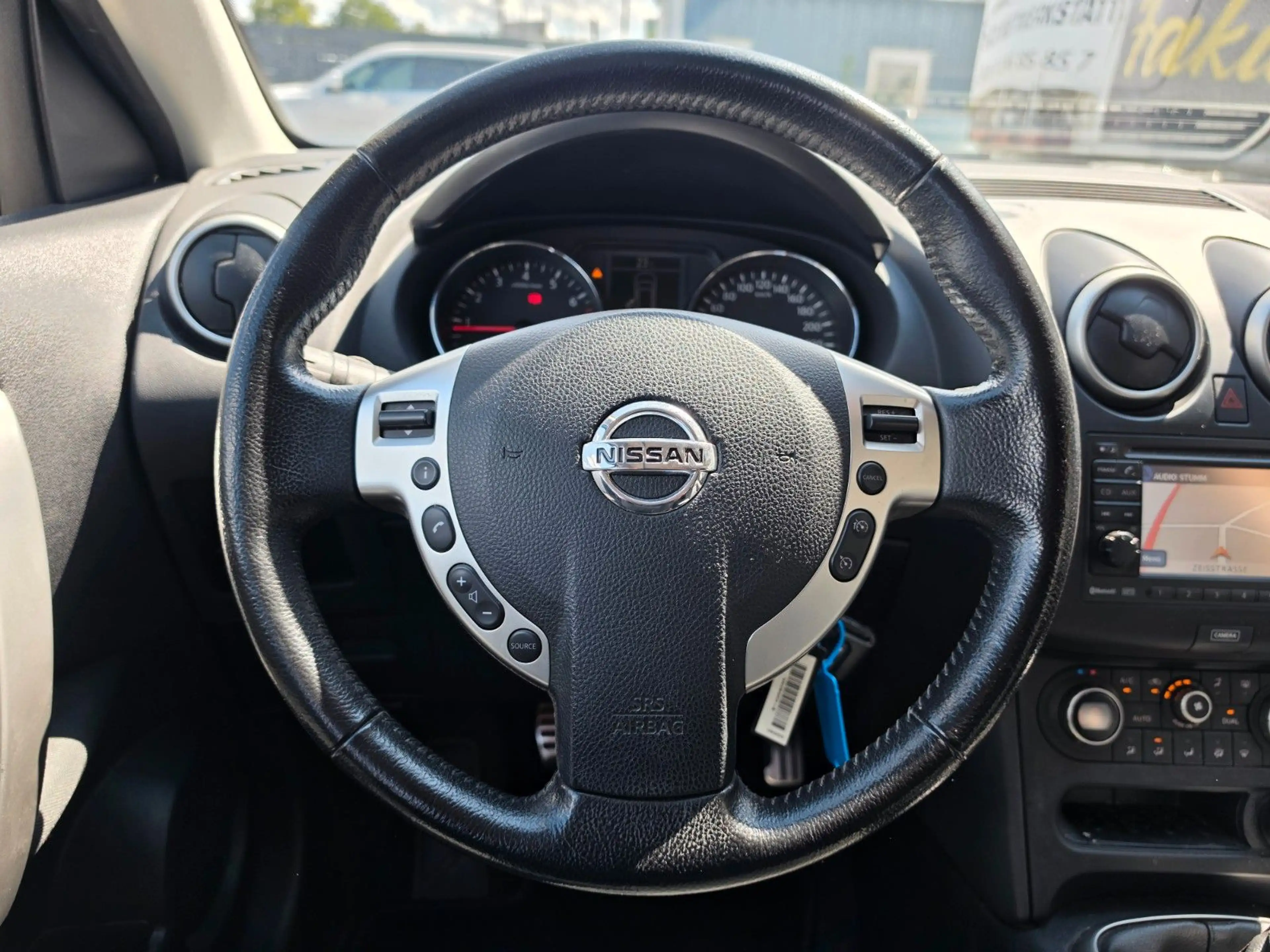 Nissan Qashqai +2 I-Way 4X4 AHK Navi Panorama — photo 18
